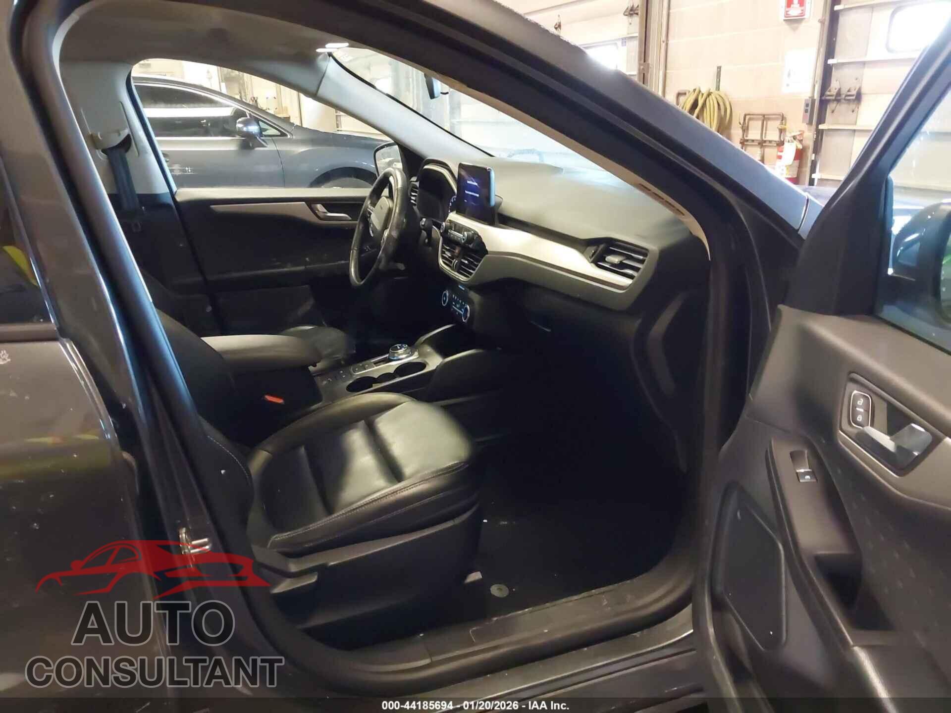 FORD ESCAPE 2020 - 1FMCU9H97LUA96520