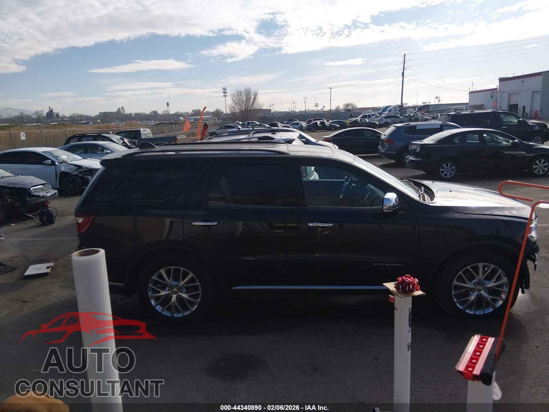 DODGE DURANGO 2015 - 1C4SDJET3FC760632