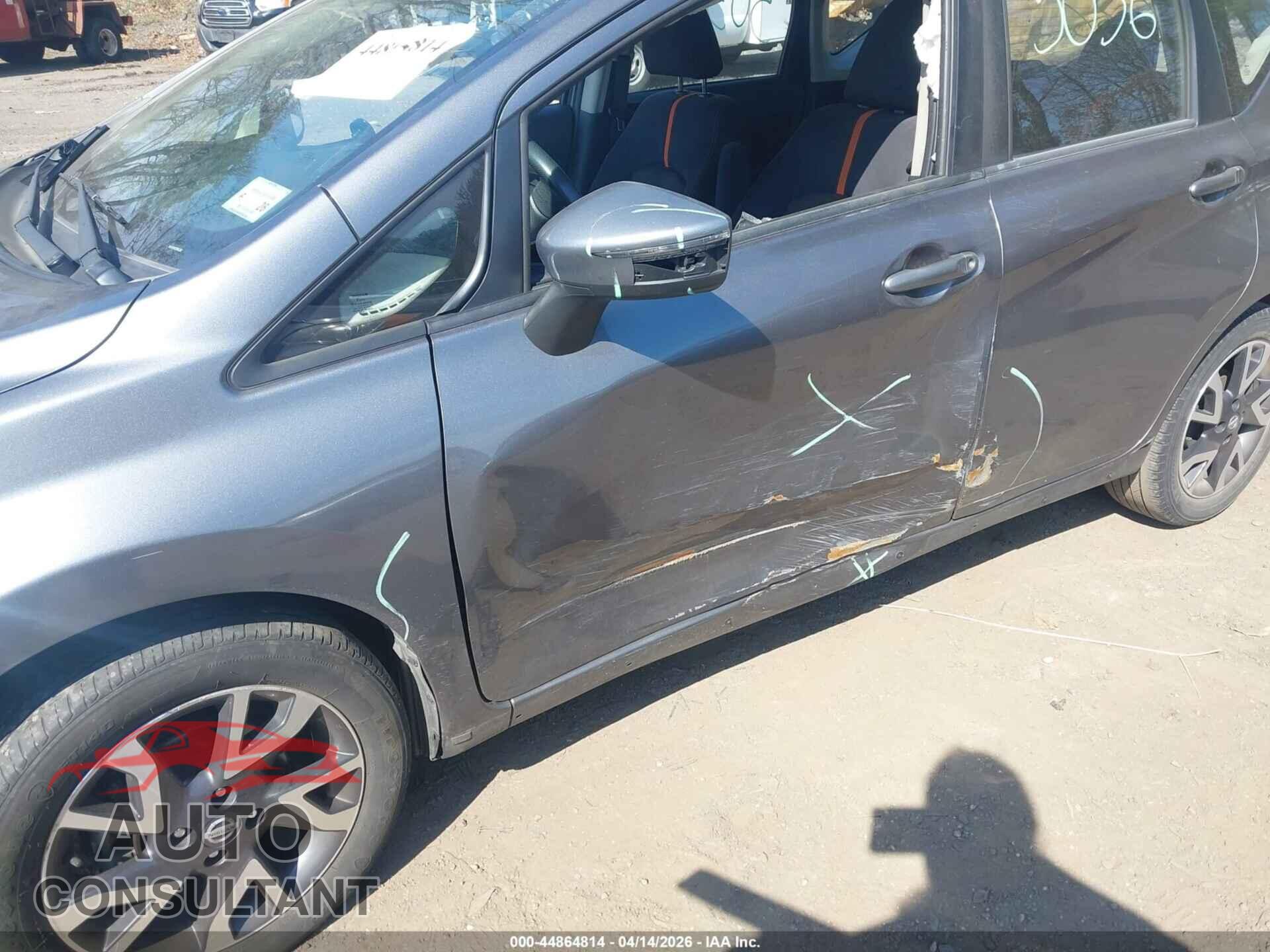 NISSAN VERSA NOTE 2017 - 3N1CE2CP3HL355460
