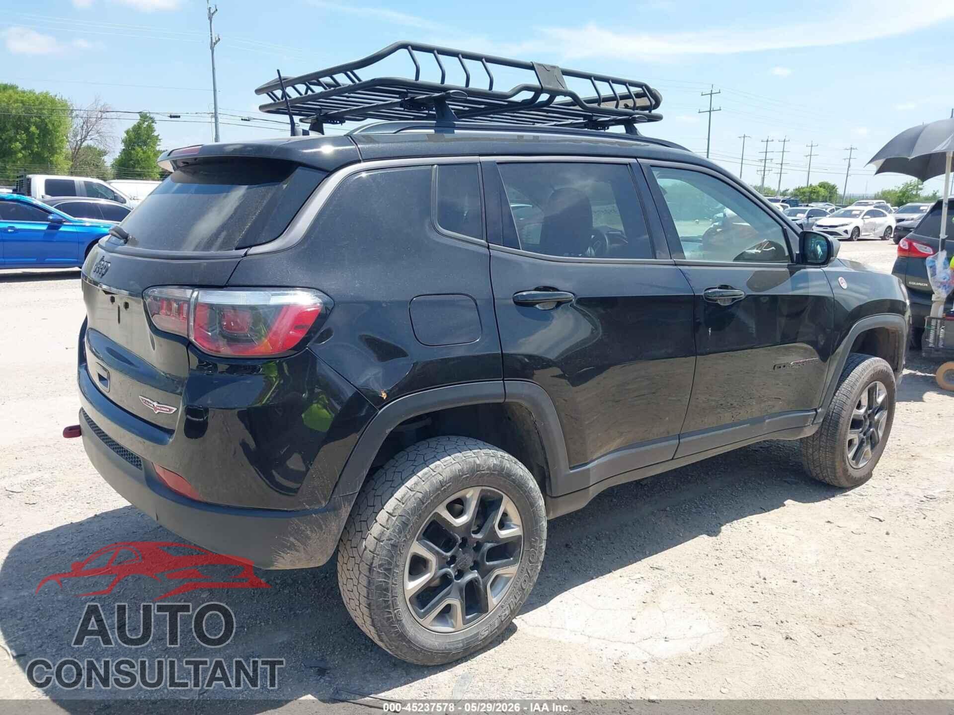 JEEP COMPASS 2018 - 3C4NJDDB4JT324143