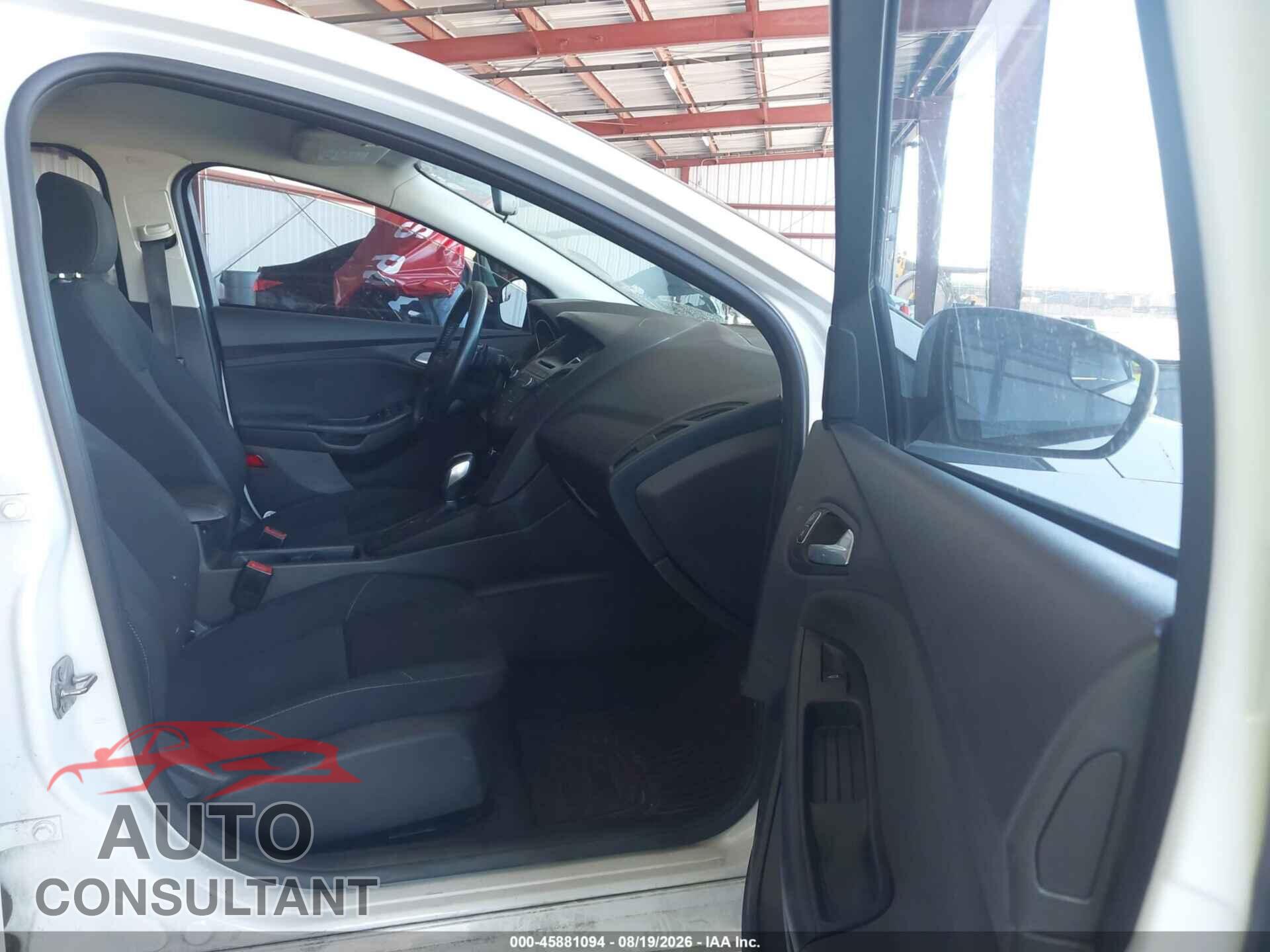 FORD FOCUS 2015 - 1FADP3F21FL345350
