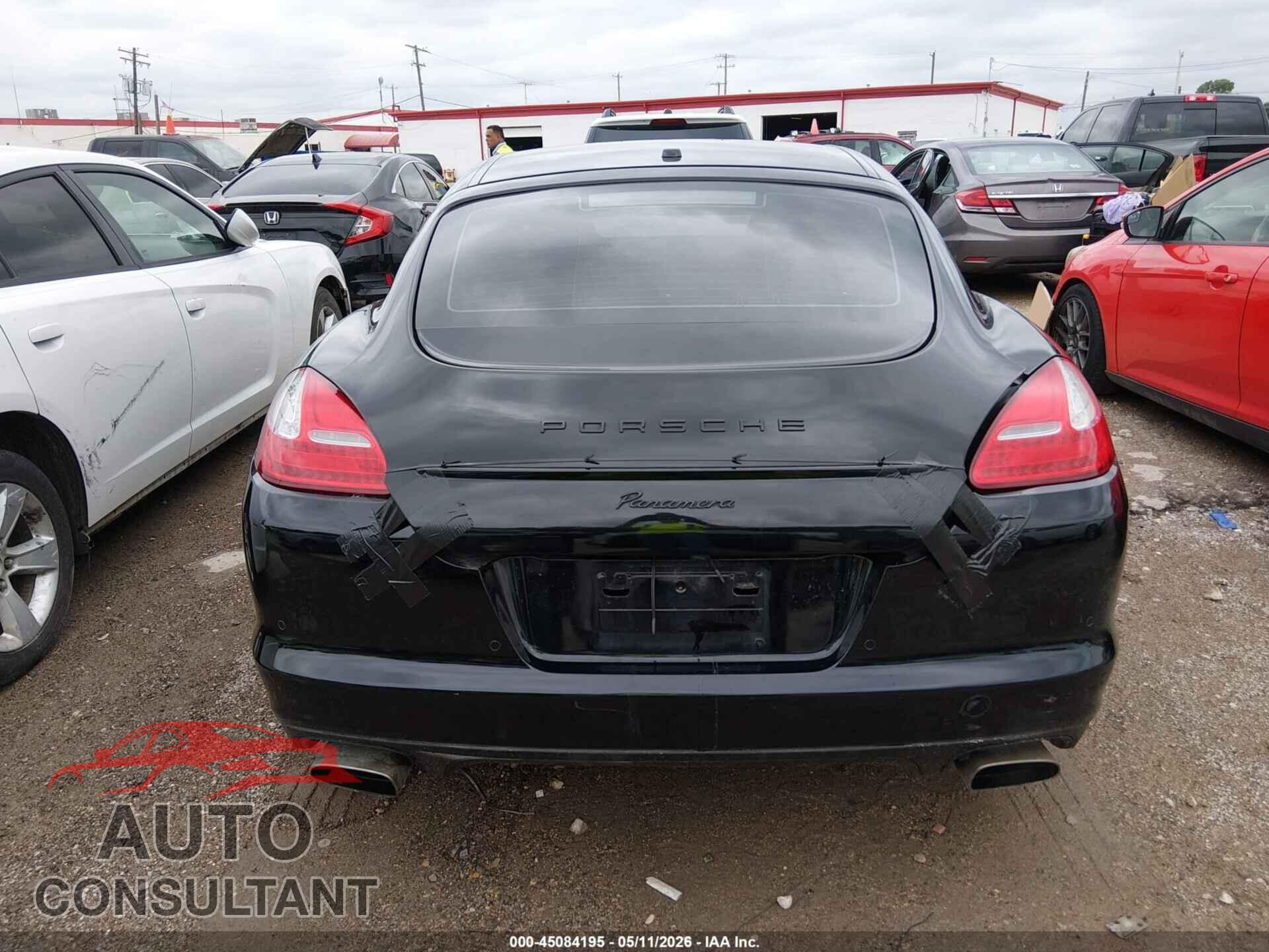 PORSCHE PANAMERA 2011 - WP0AA2A74BL010816