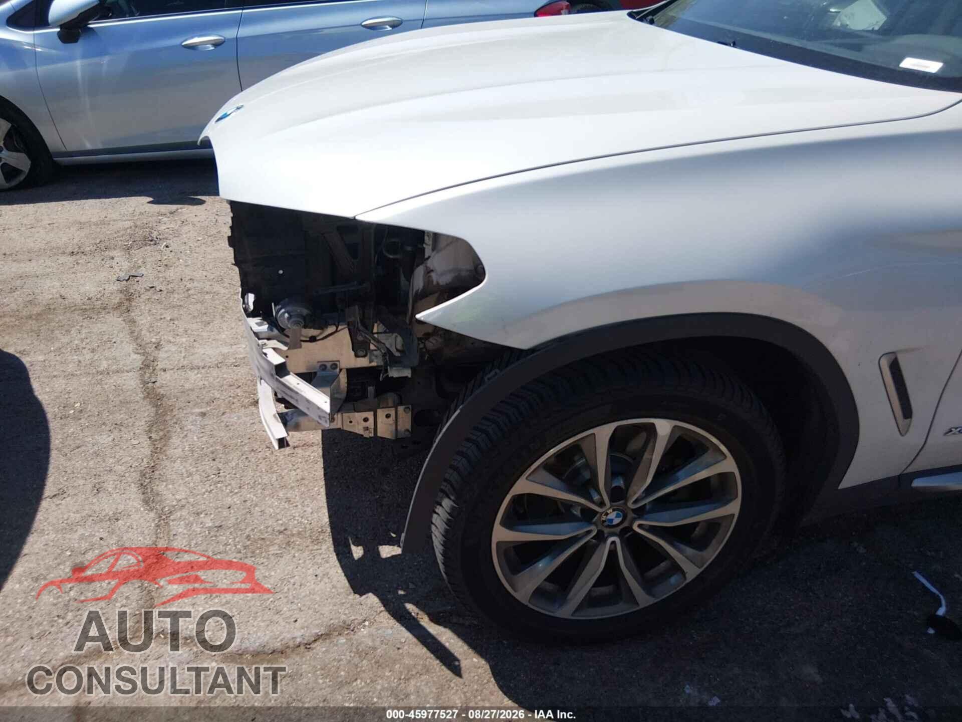 BMW X3 2018 - 5UXTR9C56JLC74612