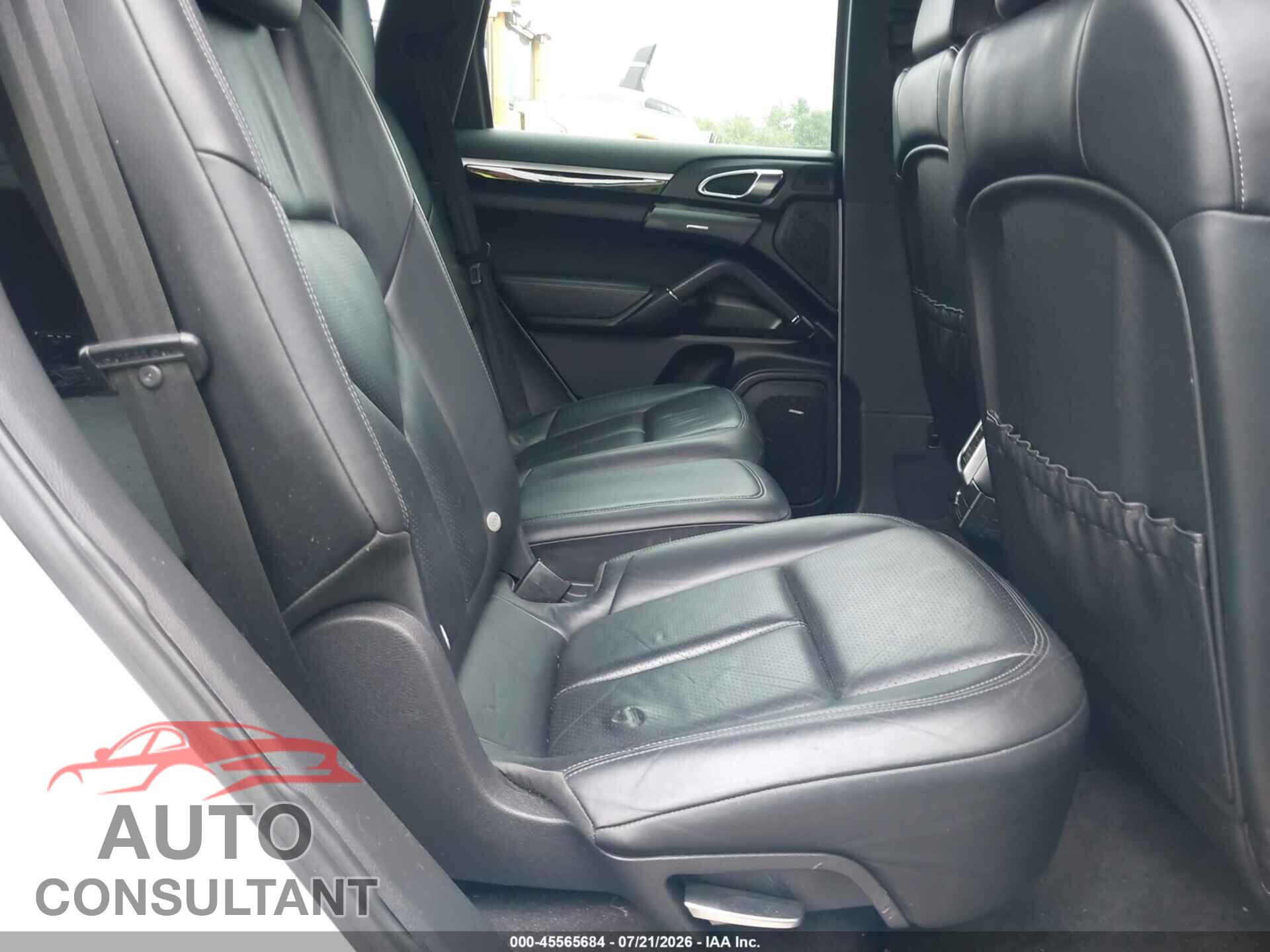 PORSCHE CAYENNE 2012 - WP1AA2A2XCLA01381