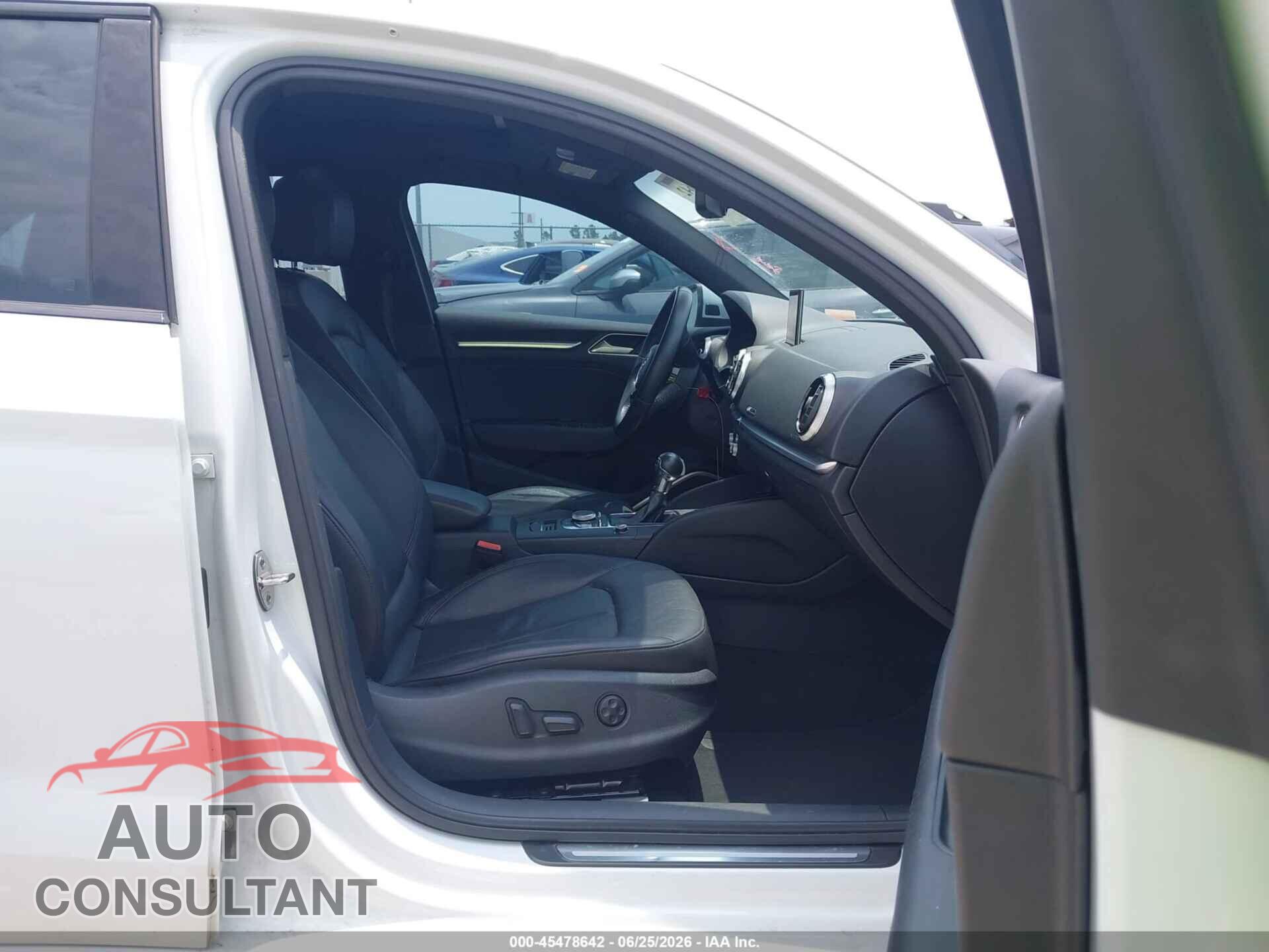AUDI A3 2020 - WAUCUGFF4LA005218
