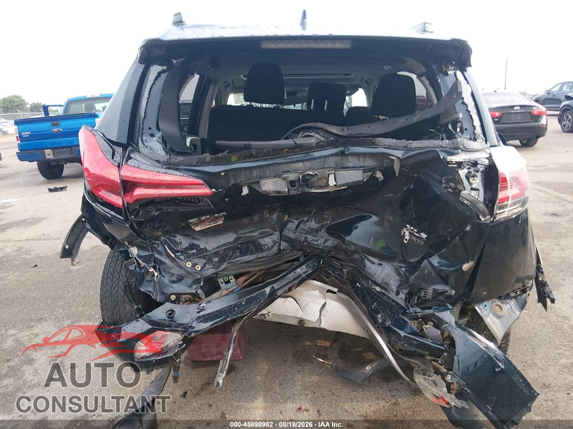 TOYOTA RAV4 2017 - JTMRFREV4HJ106830