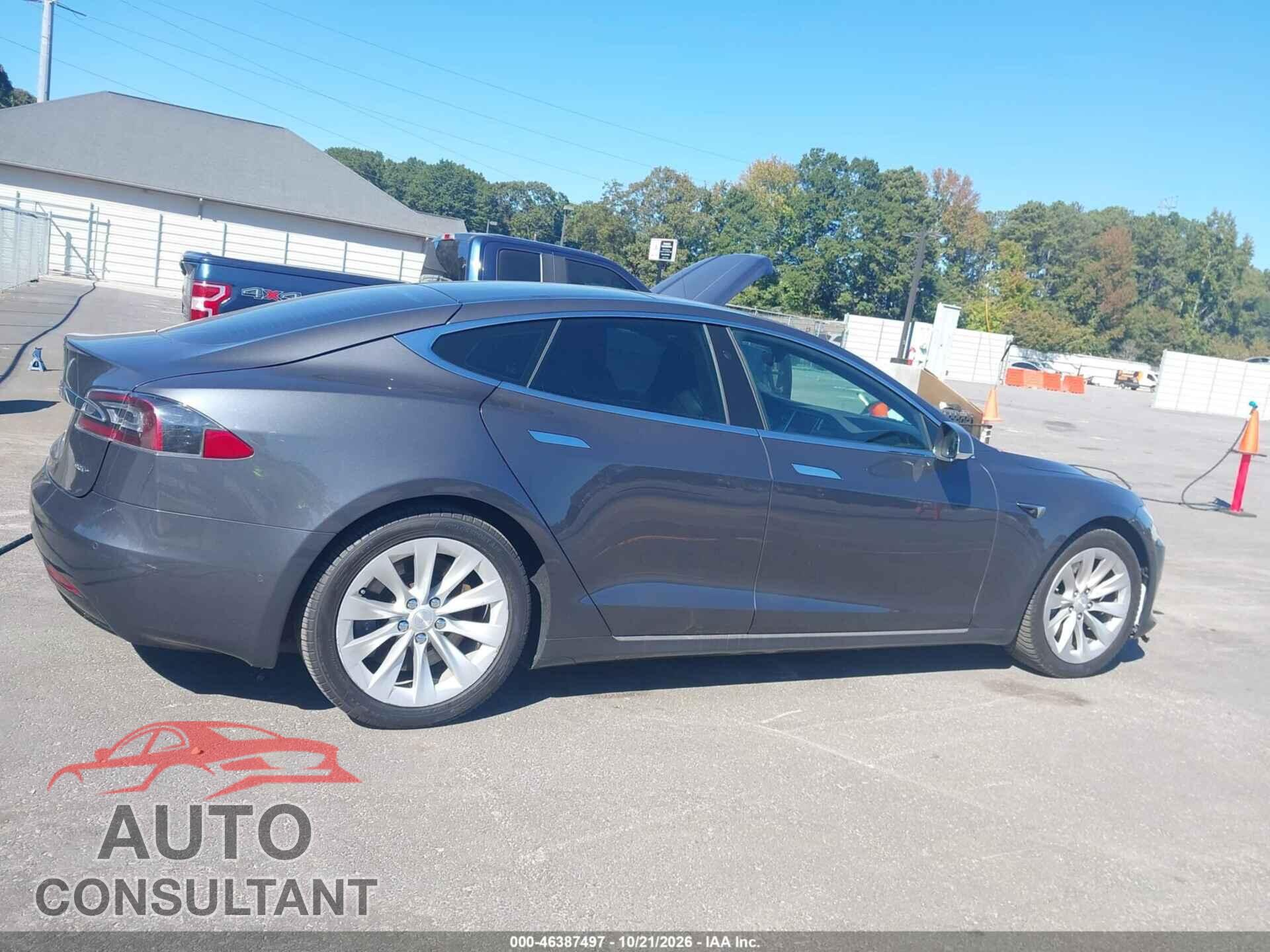 TESLA MODEL S 2017 - 5YJSA1E22HF198499