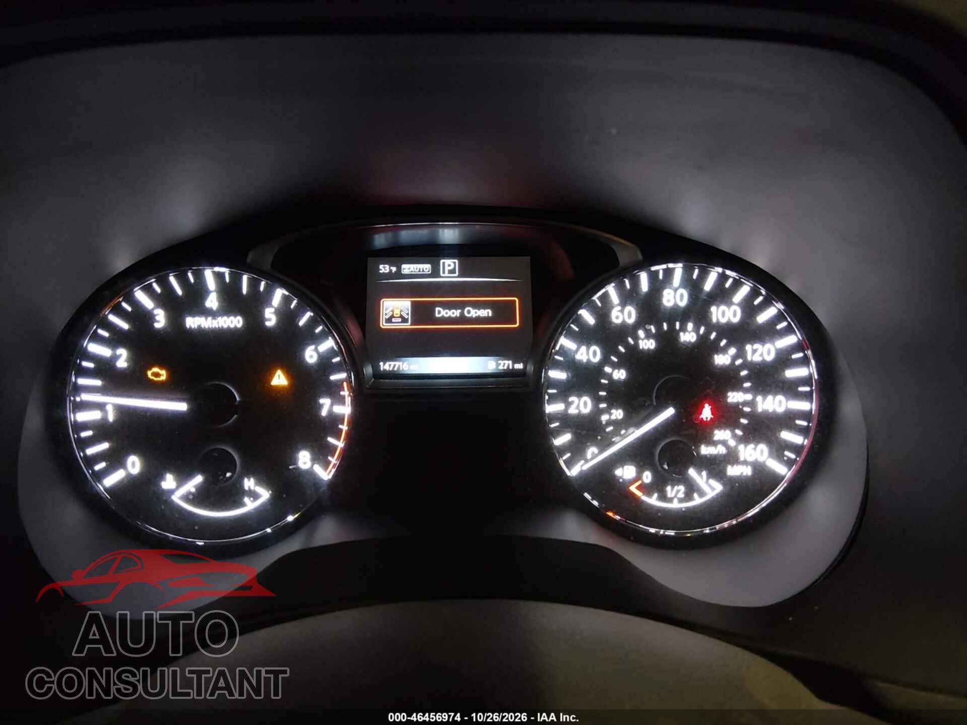 NISSAN PATHFINDER 2018 - 5N1DR2MM9JC659206