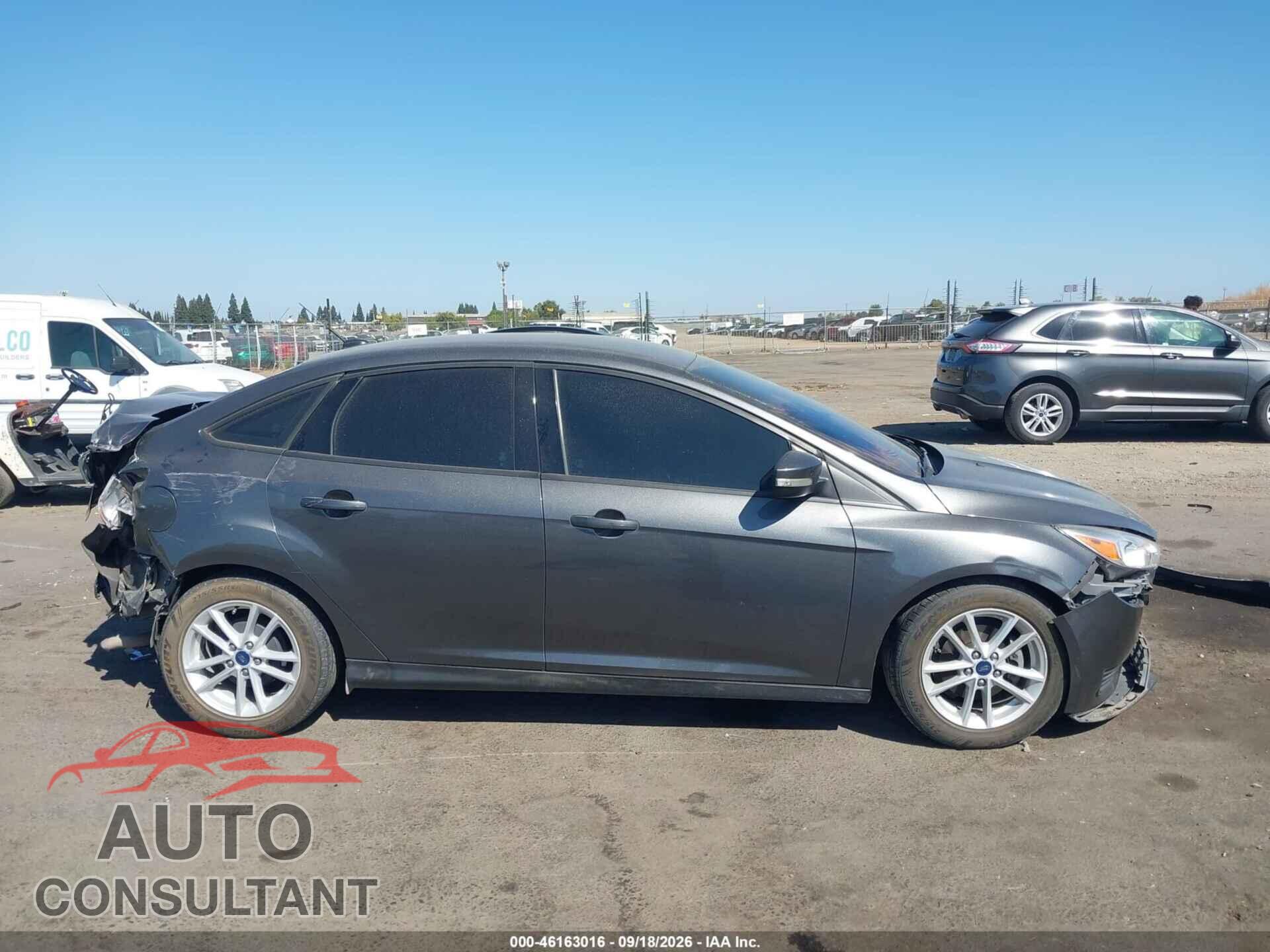 FORD FOCUS 2017 - 1FADP3F23HL300090