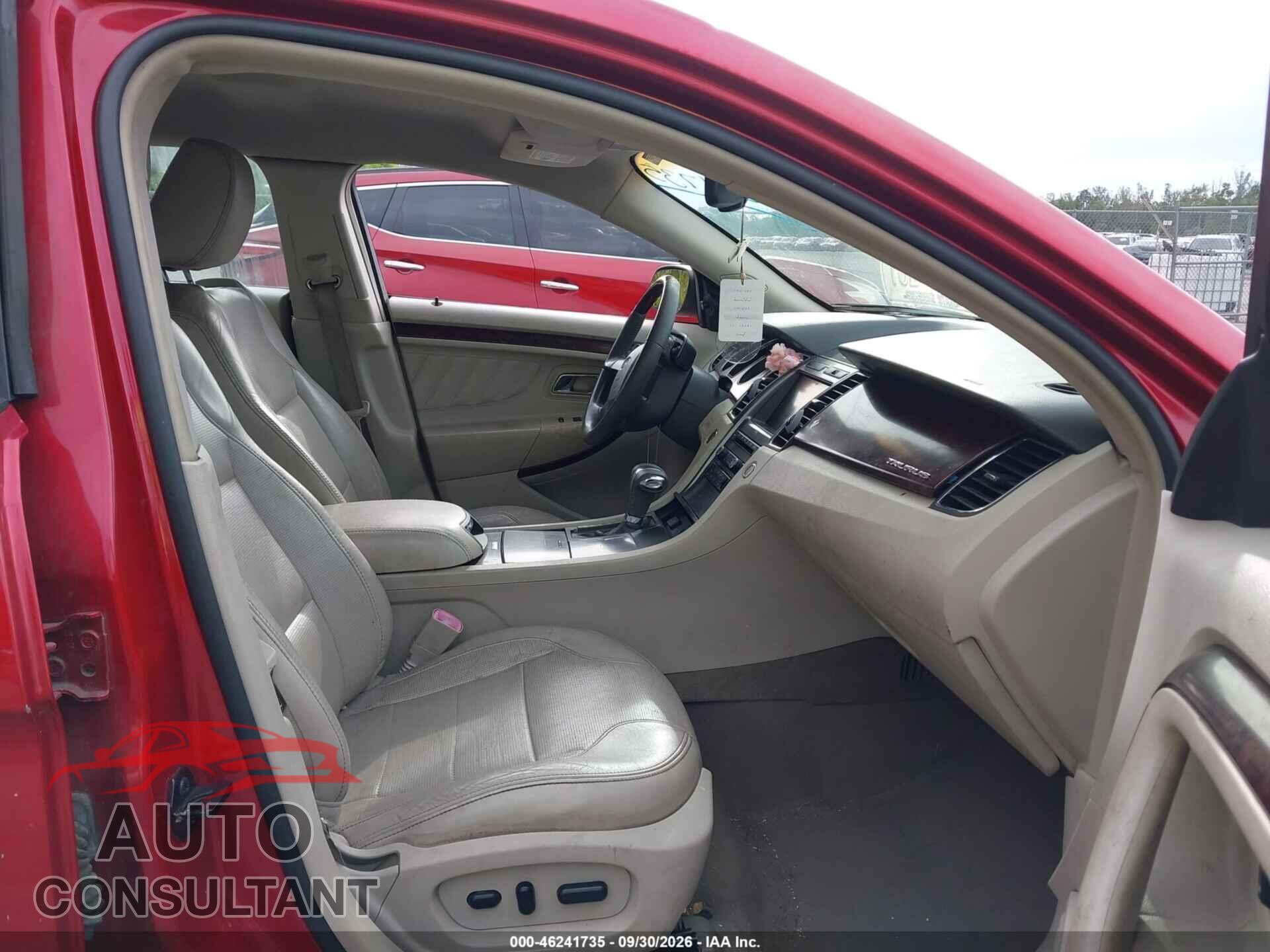 FORD TAURUS 2010 - 1FAHP2FW7AG110855