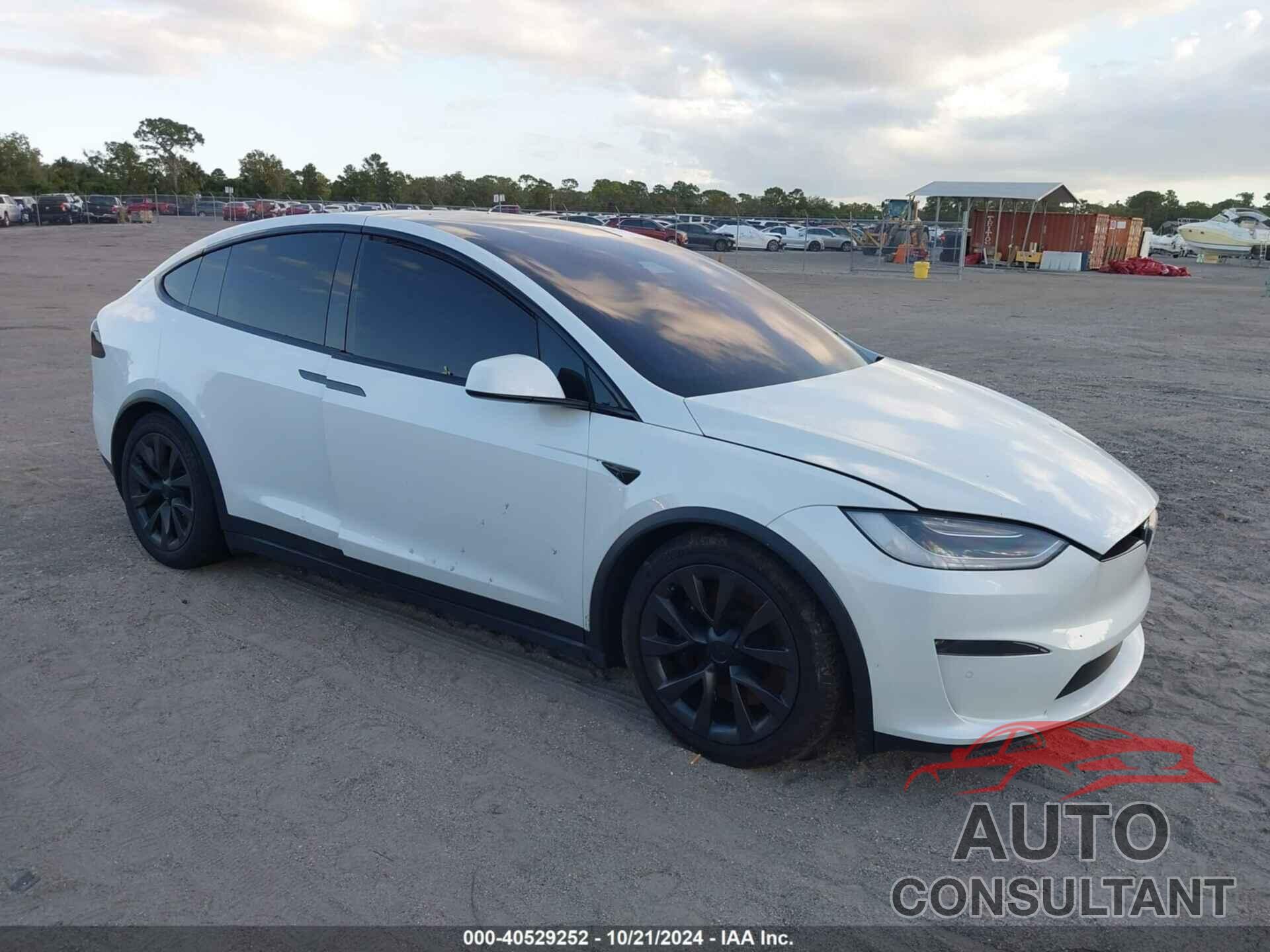 TESLA MODEL X 2022 - 7SAXCBE56NF344045