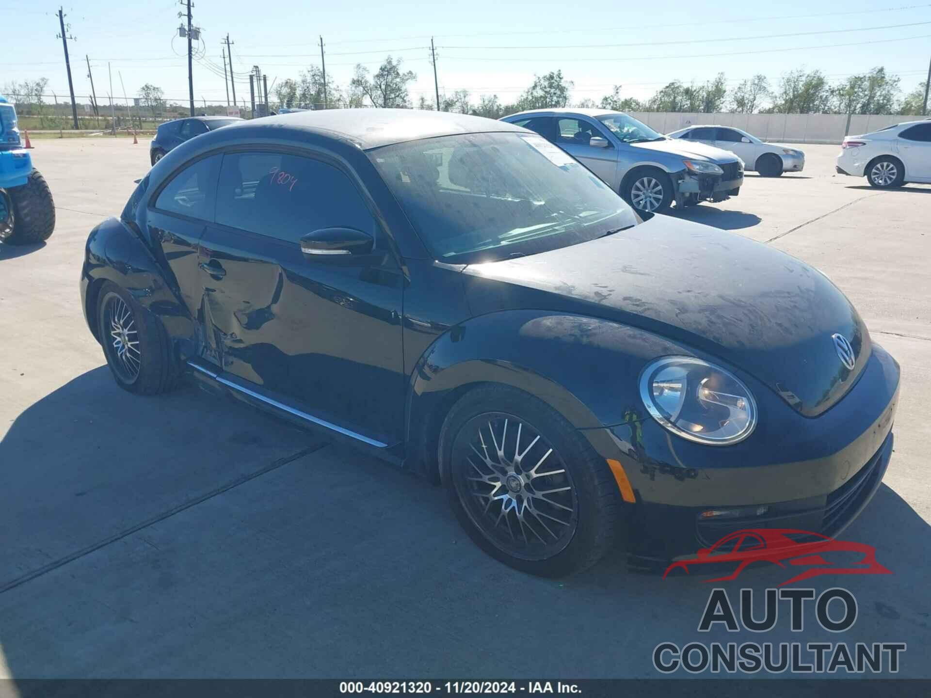 VOLKSWAGEN BEETLE 2014 - 3VWJ17ATXEM636977