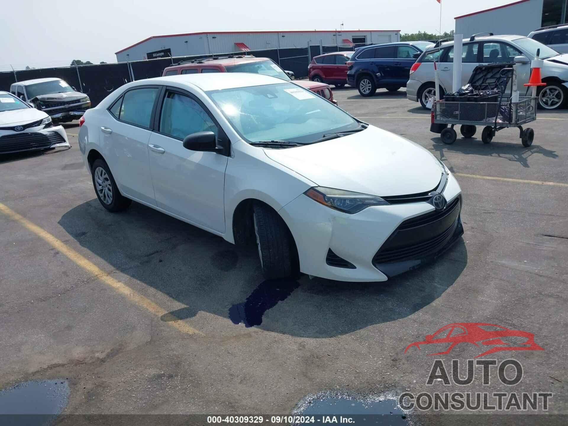 TOYOTA COROLLA 2018 - 5YFBURHE0JP789582