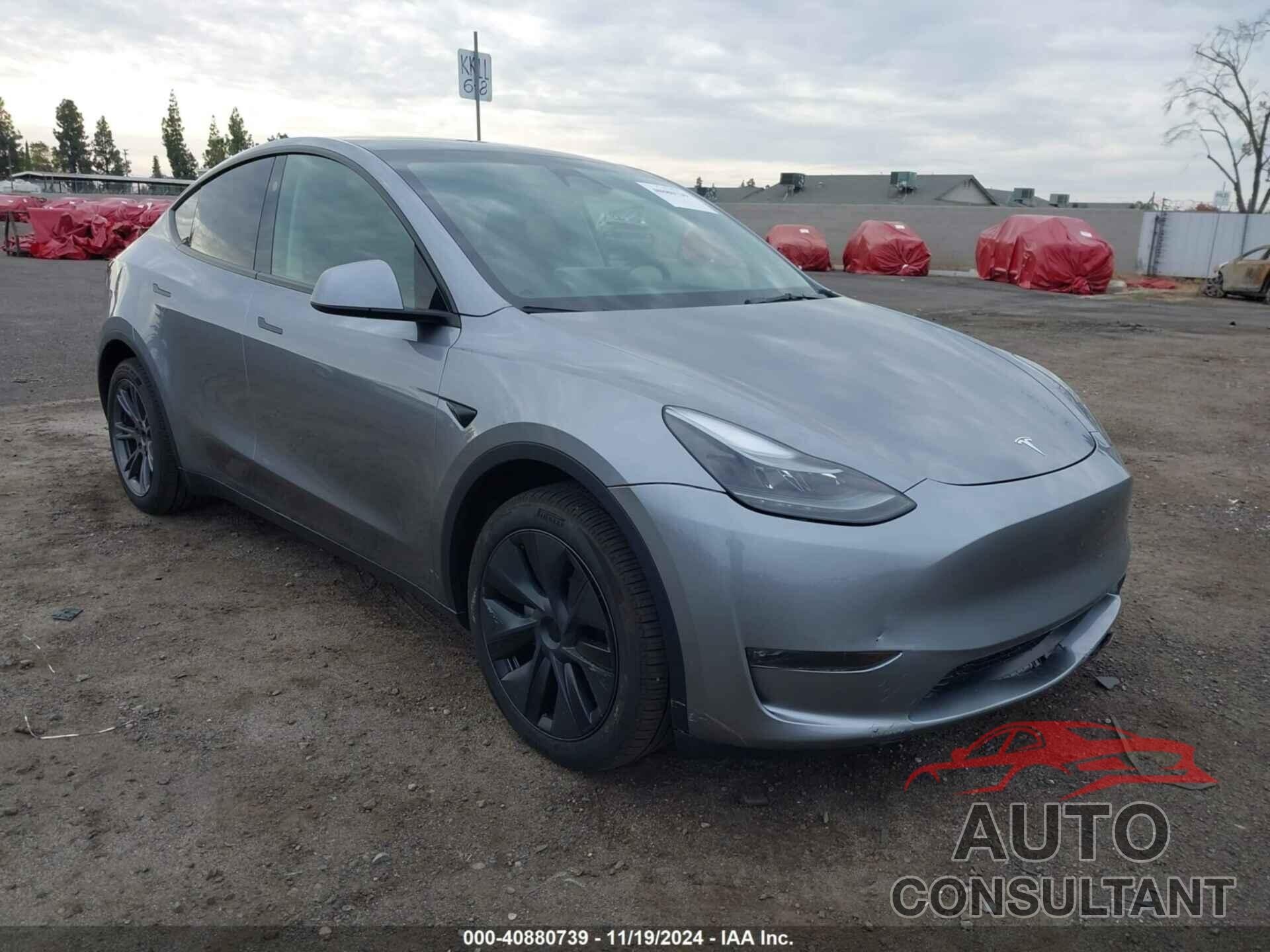 TESLA MODEL Y 2024 - 7SAYGDEE1RA312143