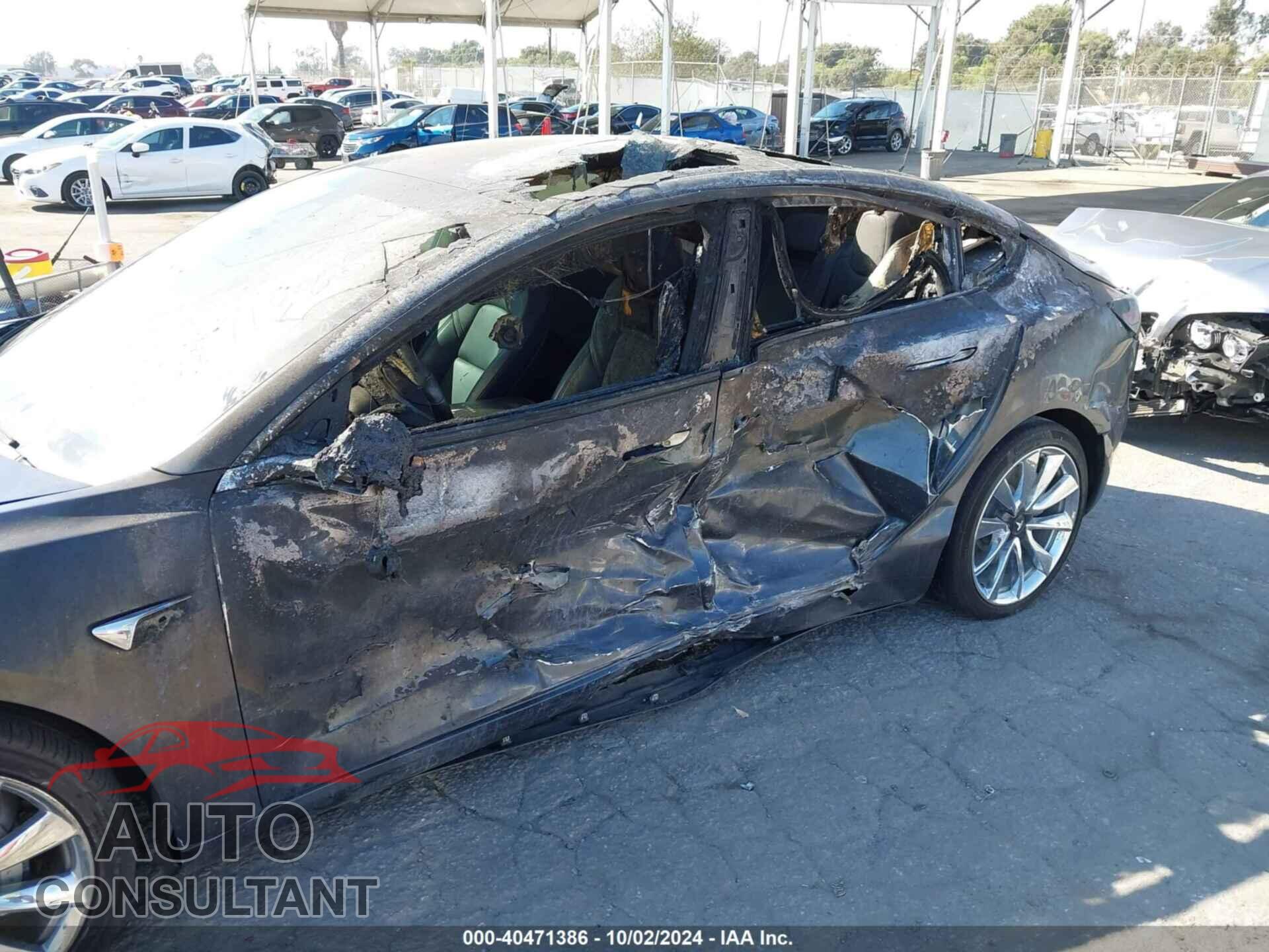TESLA MODEL 3 2018 - 5YJ3E1EA0JF045481