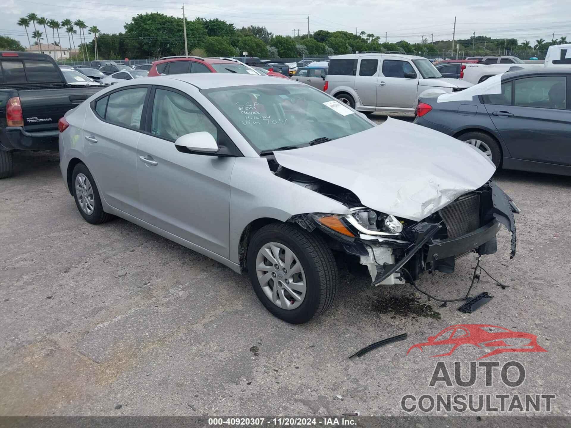 HYUNDAI ELANTRA 2017 - KMHD74LF3HU147014