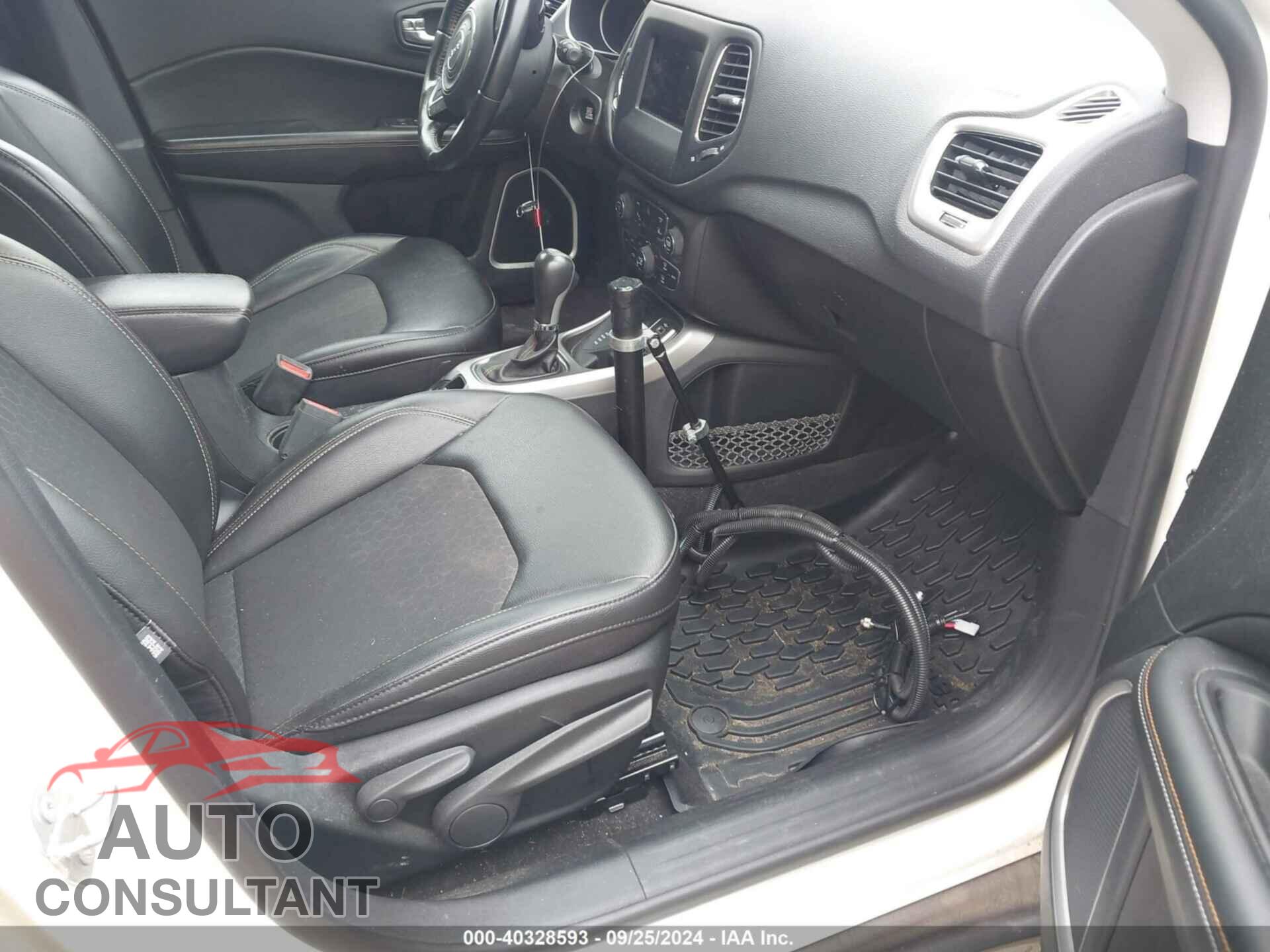 JEEP COMPASS 2020 - 3C4NJDBB3LT144559