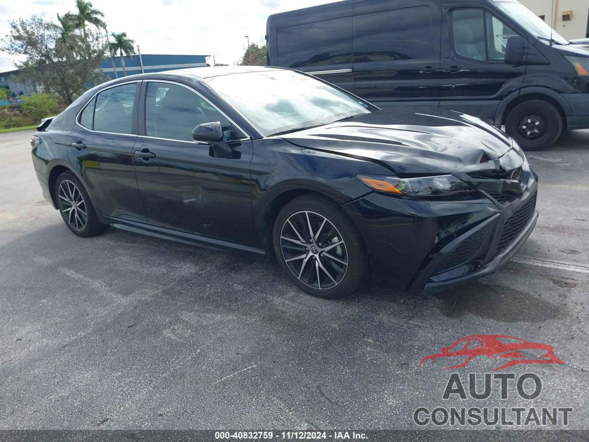 TOYOTA CAMRY 2023 - 4T1G11AK8PU765358
