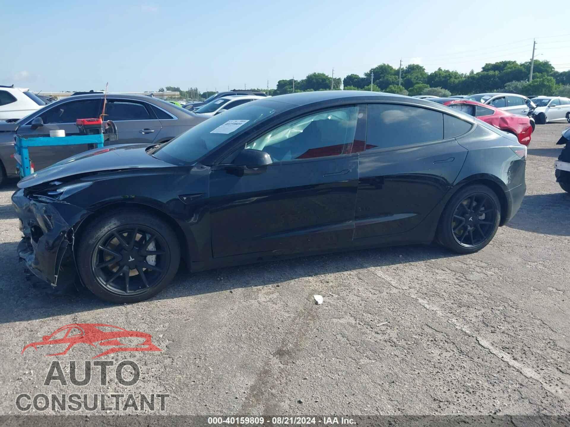 TESLA MODEL 3 2021 - 5YJ3E1EA5MF857556