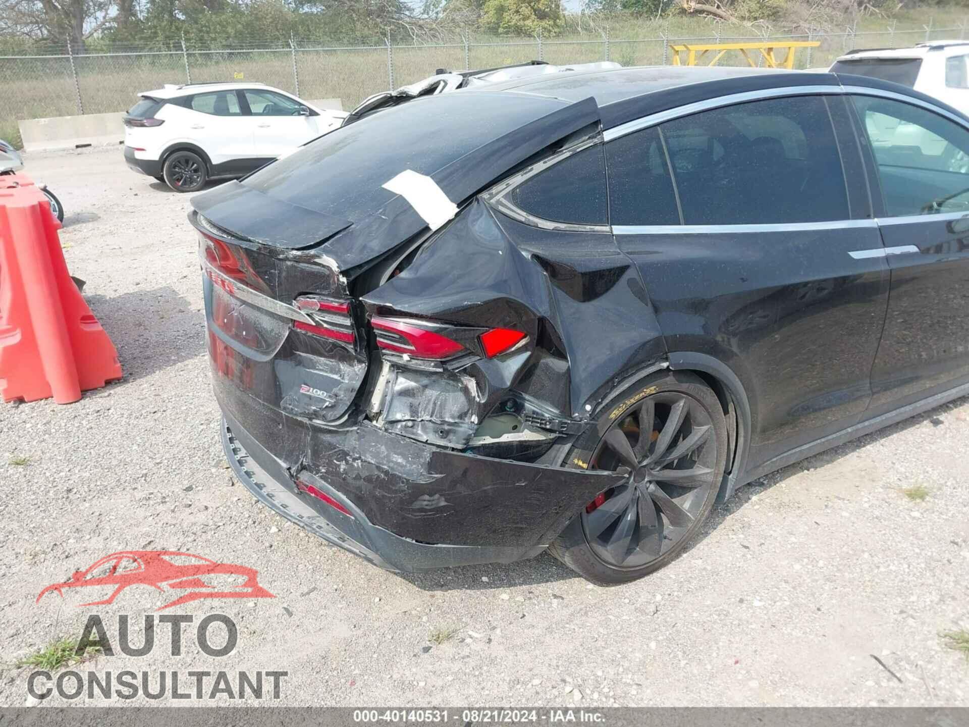 TESLA MODEL X 2016 - 5YJXCAE48GF028244