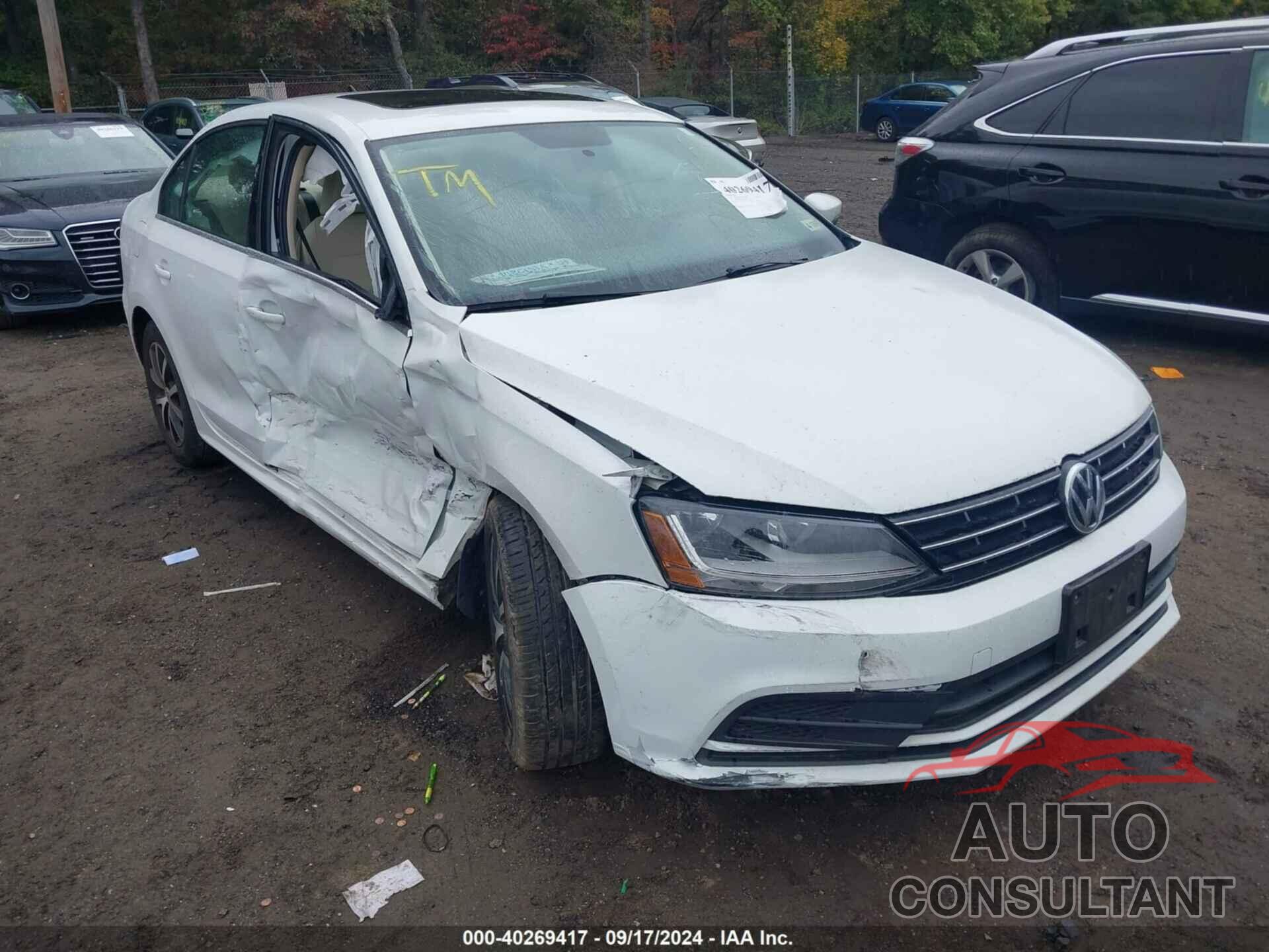 VOLKSWAGEN JETTA 2018 - 3VWDB7AJ1JM244148