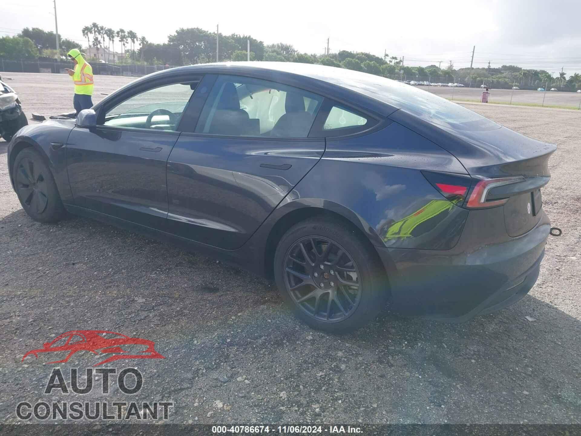 TESLA MODEL 3 2024 - 5YJ3E1EA6RF756503