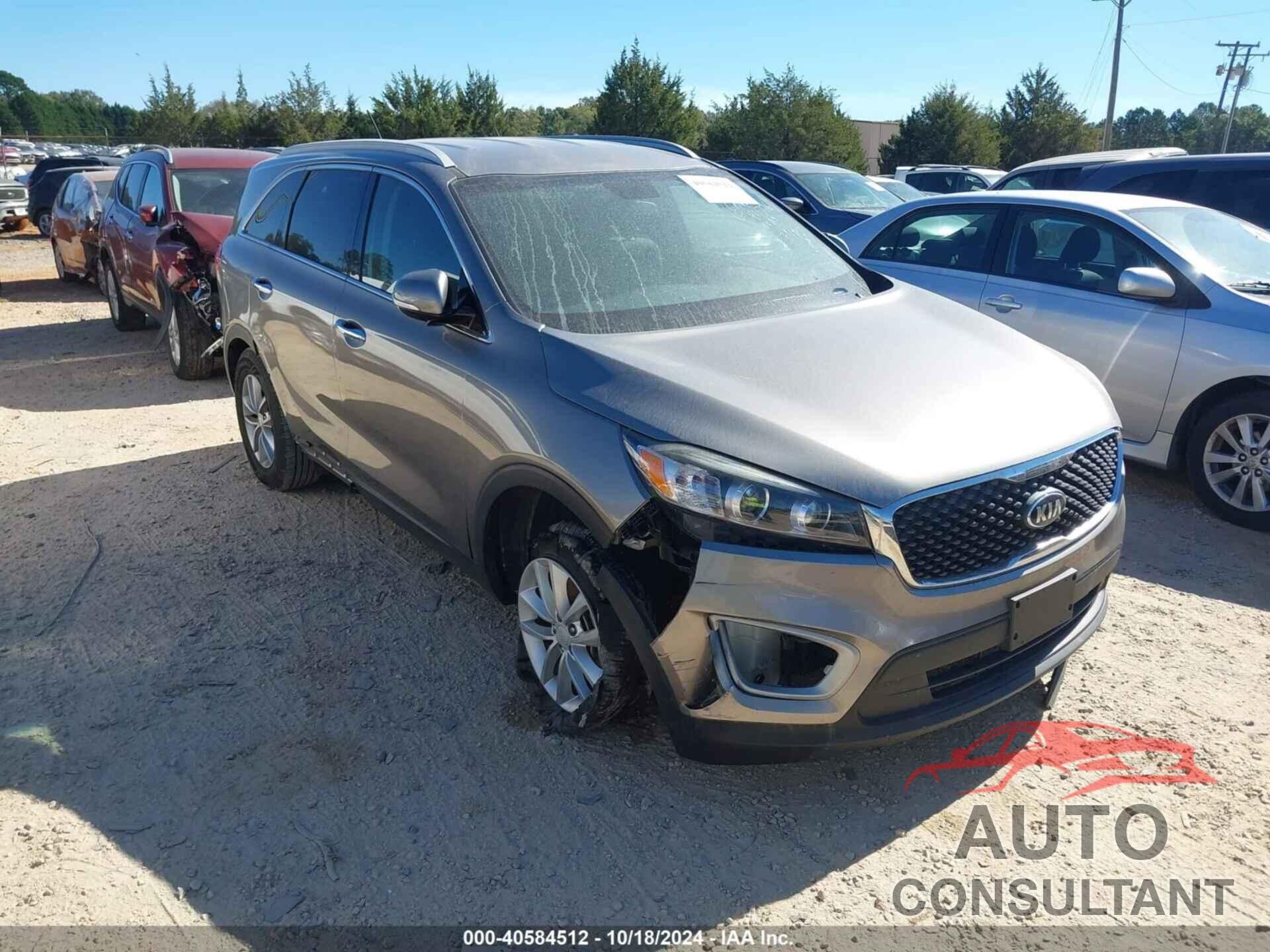 KIA SORENTO 2018 - 5XYPG4A55JG401776