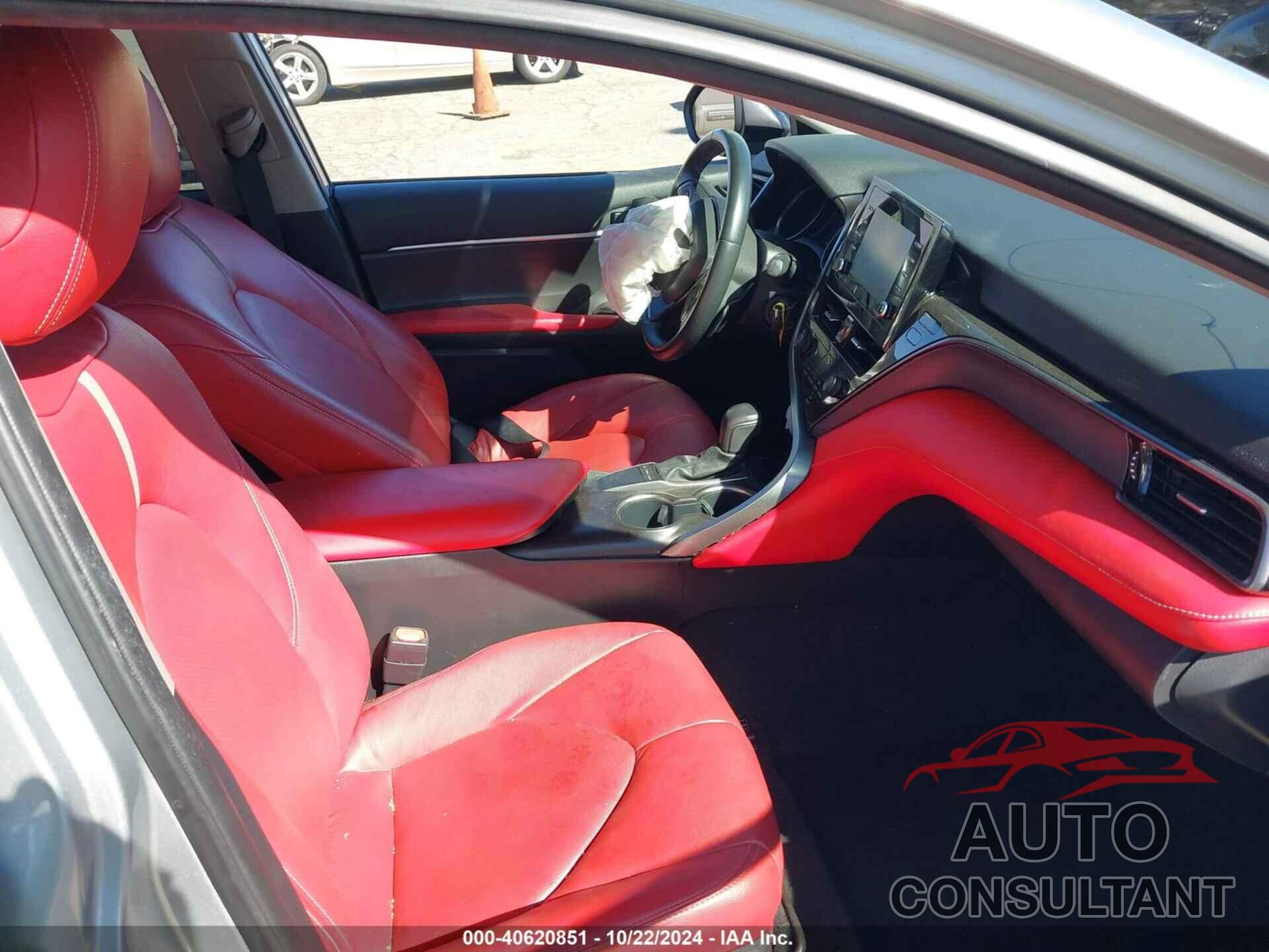 TOYOTA CAMRY 2022 - 4T1G11AK3NU057712