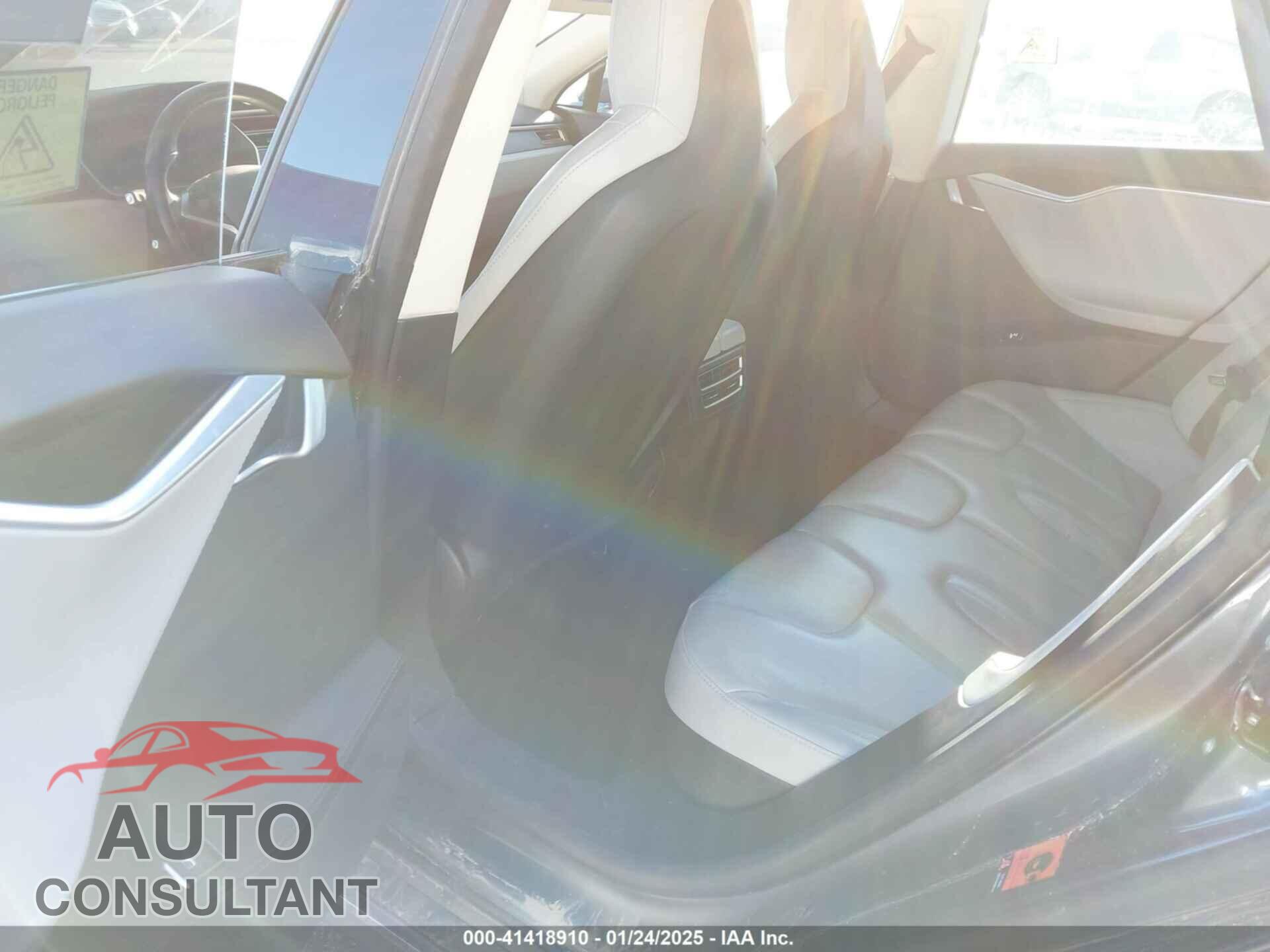 TESLA MODEL S 2015 - 5YJSA1H1XFFP68751