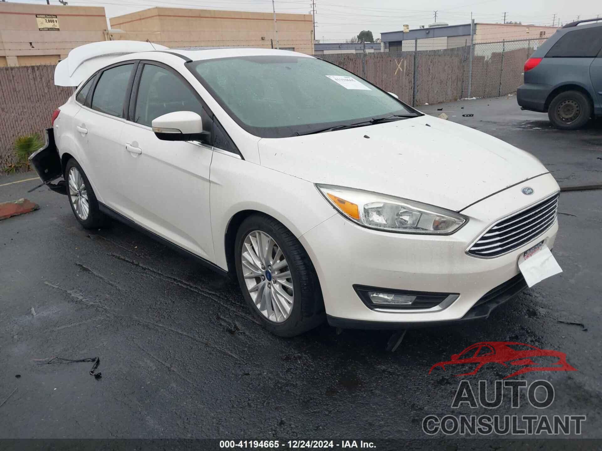 FORD FOCUS 2015 - 1FADP3J28FL231935