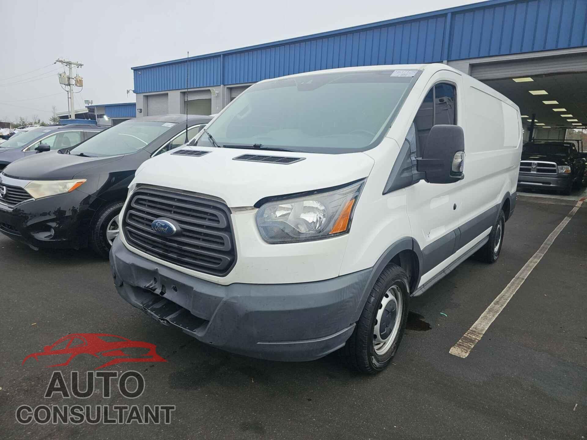 FORD TRANSIT 2017 - 1FTYR1YG8HKA68191