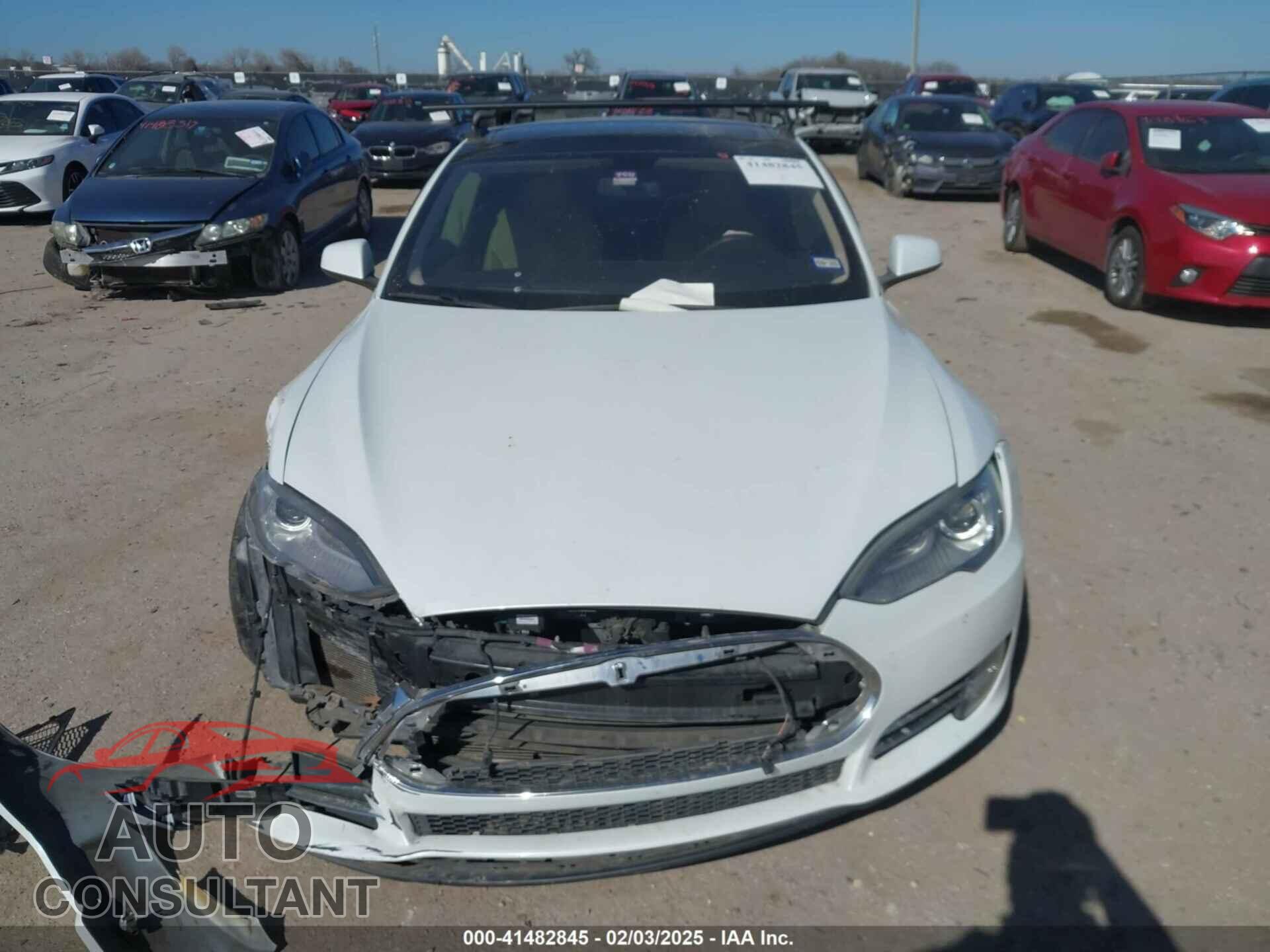 TESLA MODEL S 2013 - 5YJSA1DP4DFP17057