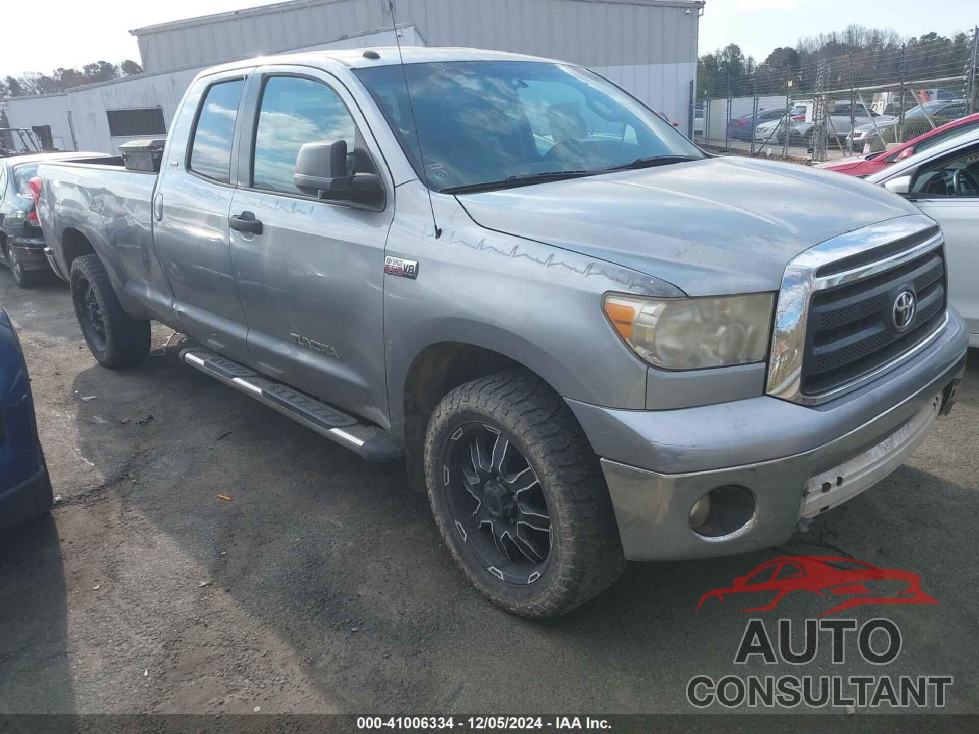 TOYOTA TUNDRA 2011 - 5TFCW5F16BX012558