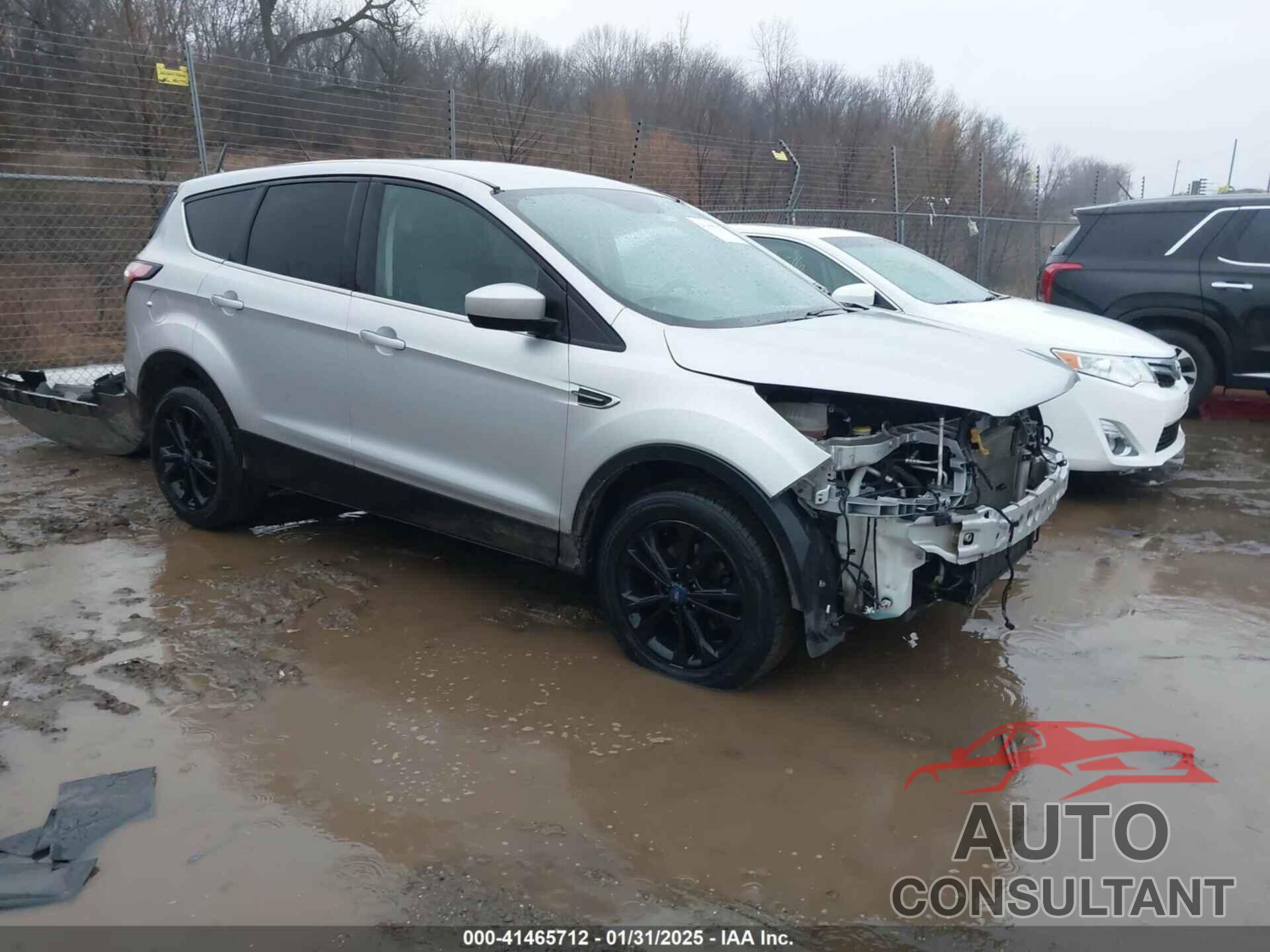 FORD ESCAPE 2017 - 1FMCU0GD1HUE39735