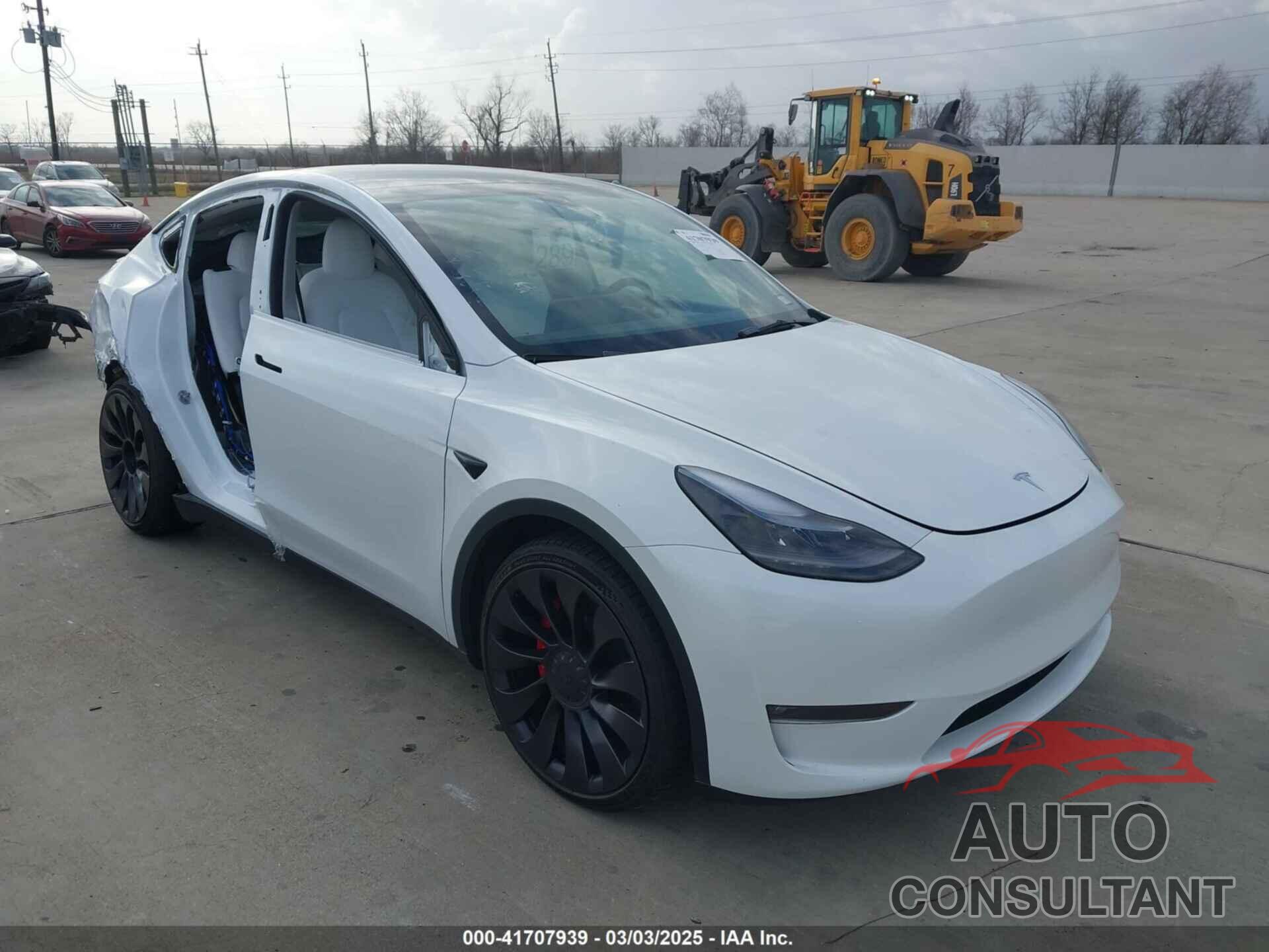 TESLA MODEL Y 2023 - 7SAYGDEFXPF661889