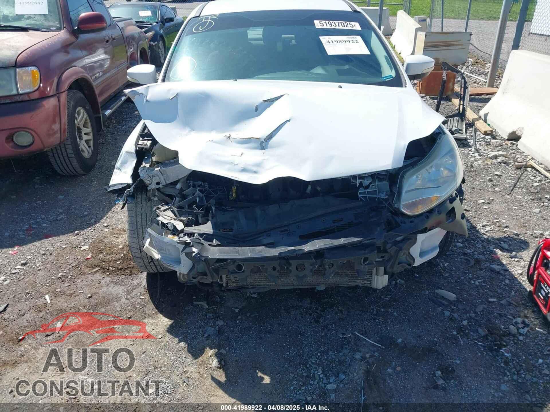 FORD FOCUS 2014 - 1FADP3F28EL370650