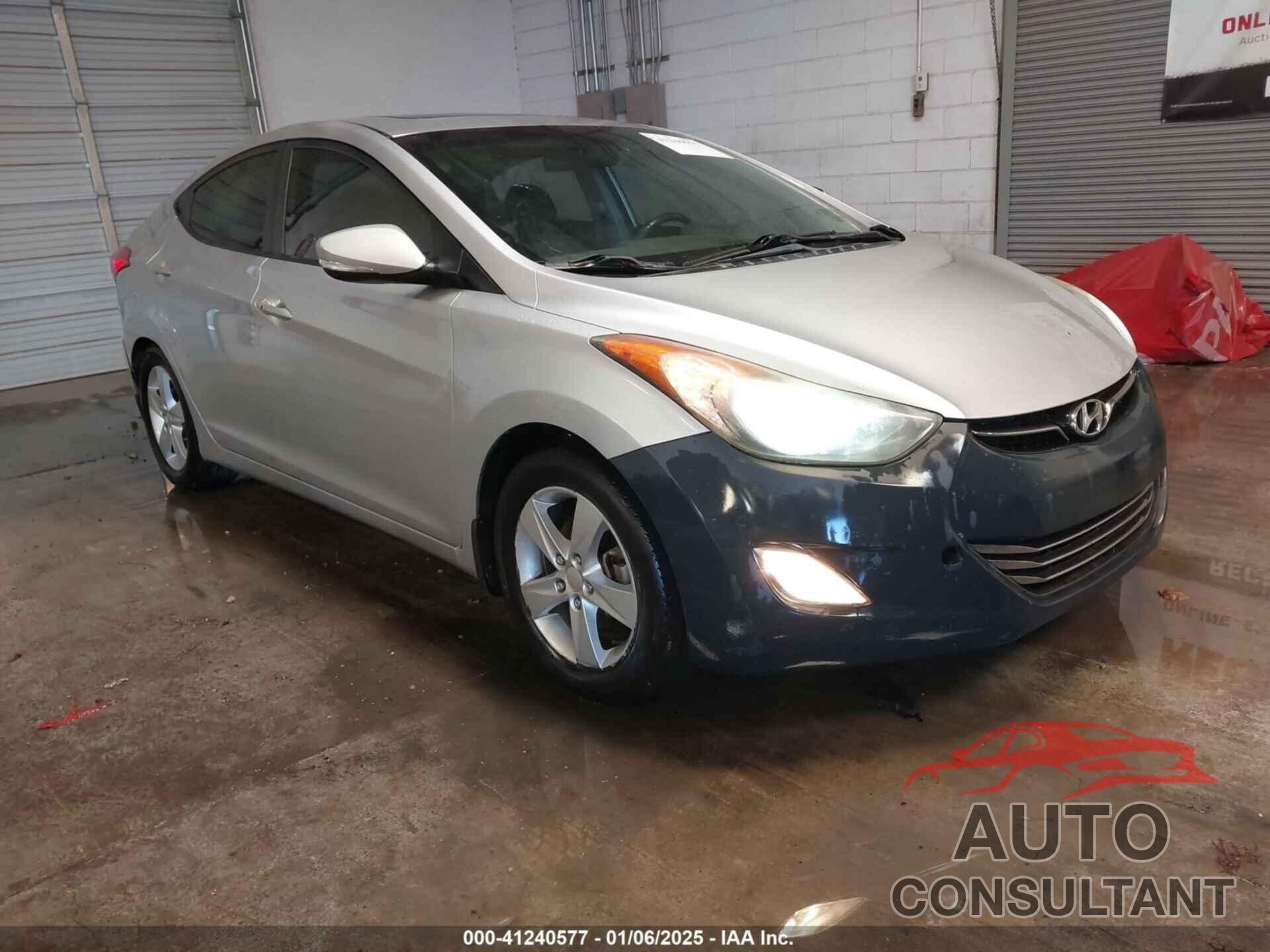 HYUNDAI ELANTRA 2013 - 5NPDH4AE5DH233604