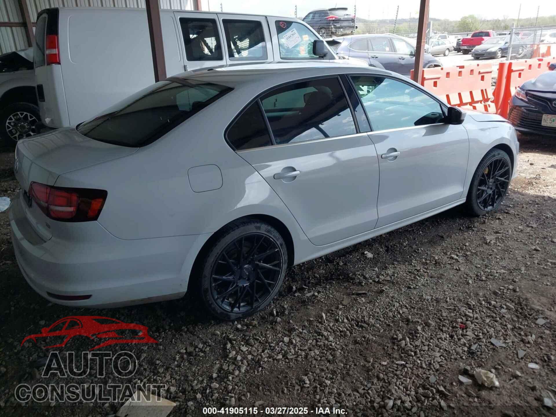 VOLKSWAGEN JETTA 2017 - 3VW2B7AJ7HM268939