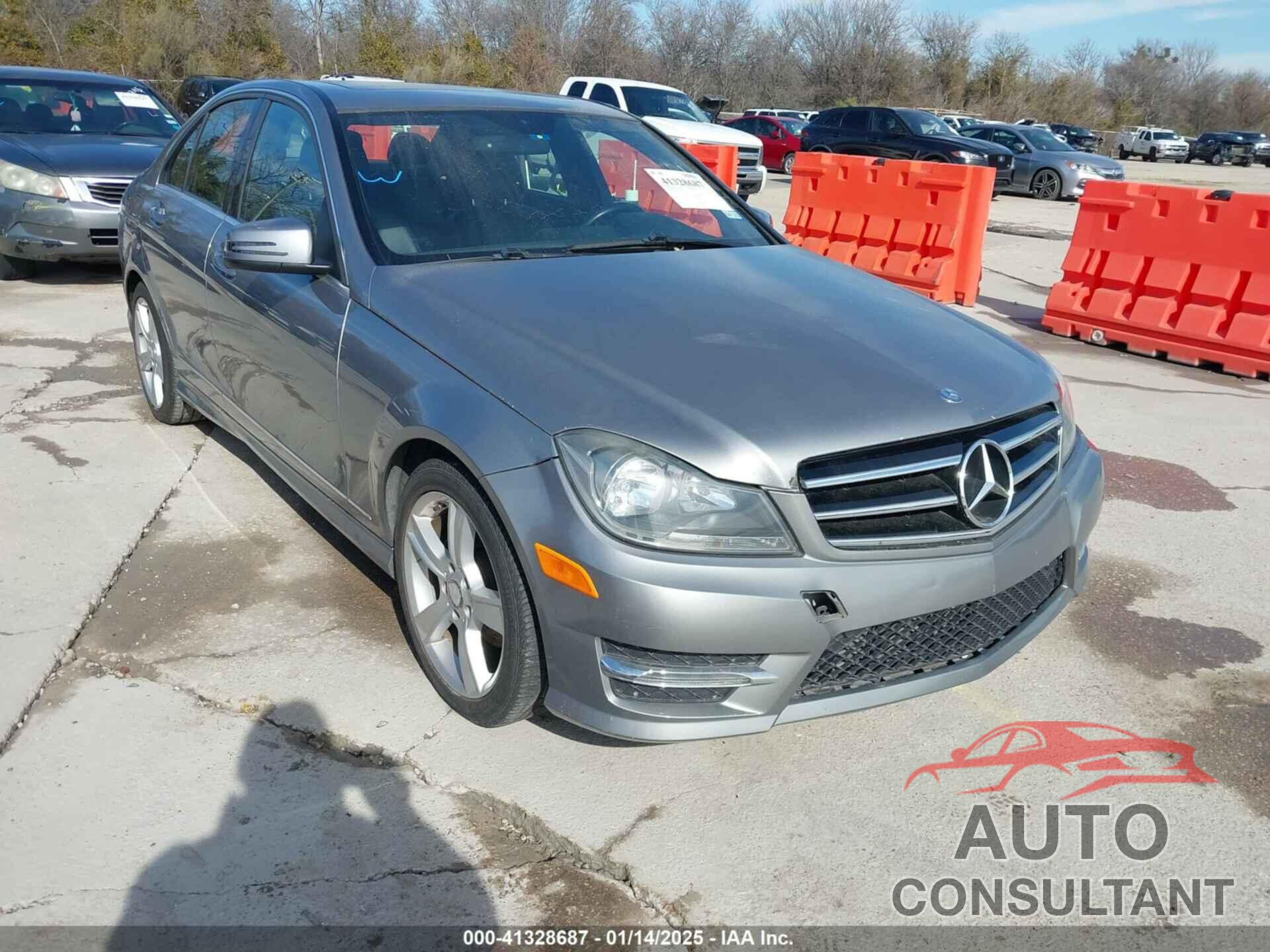 MERCEDES-BENZ C 250 2014 - WDDGF4HB2EA937174