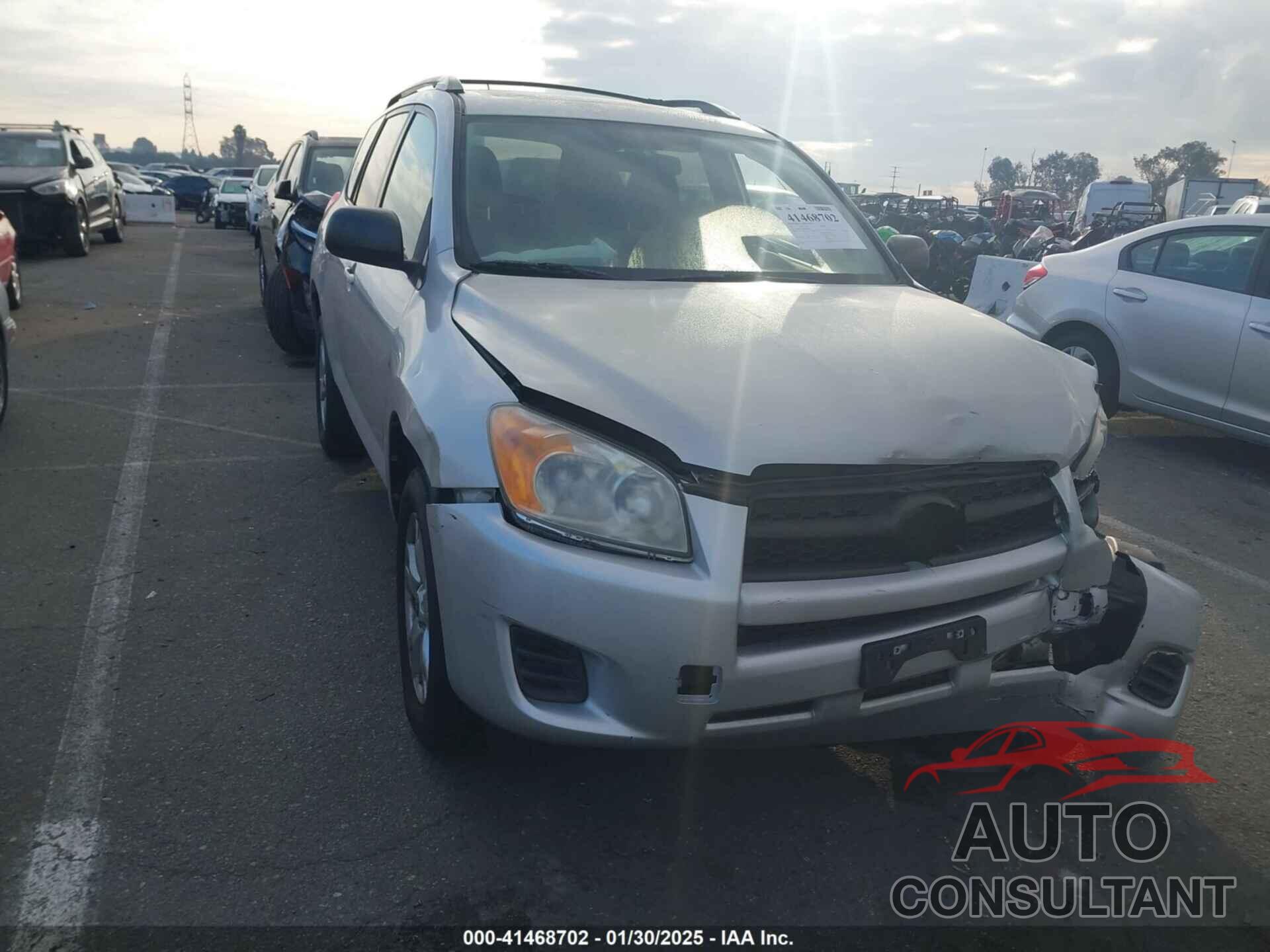 TOYOTA RAV4 2011 - 2T3ZF4DV8BW095280