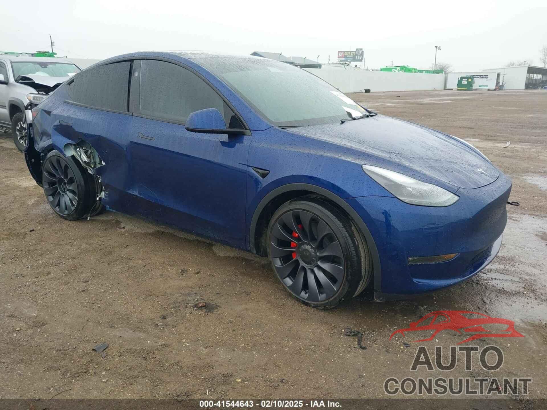 TESLA MODEL Y 2024 - 7SAYGDEF6RA269864