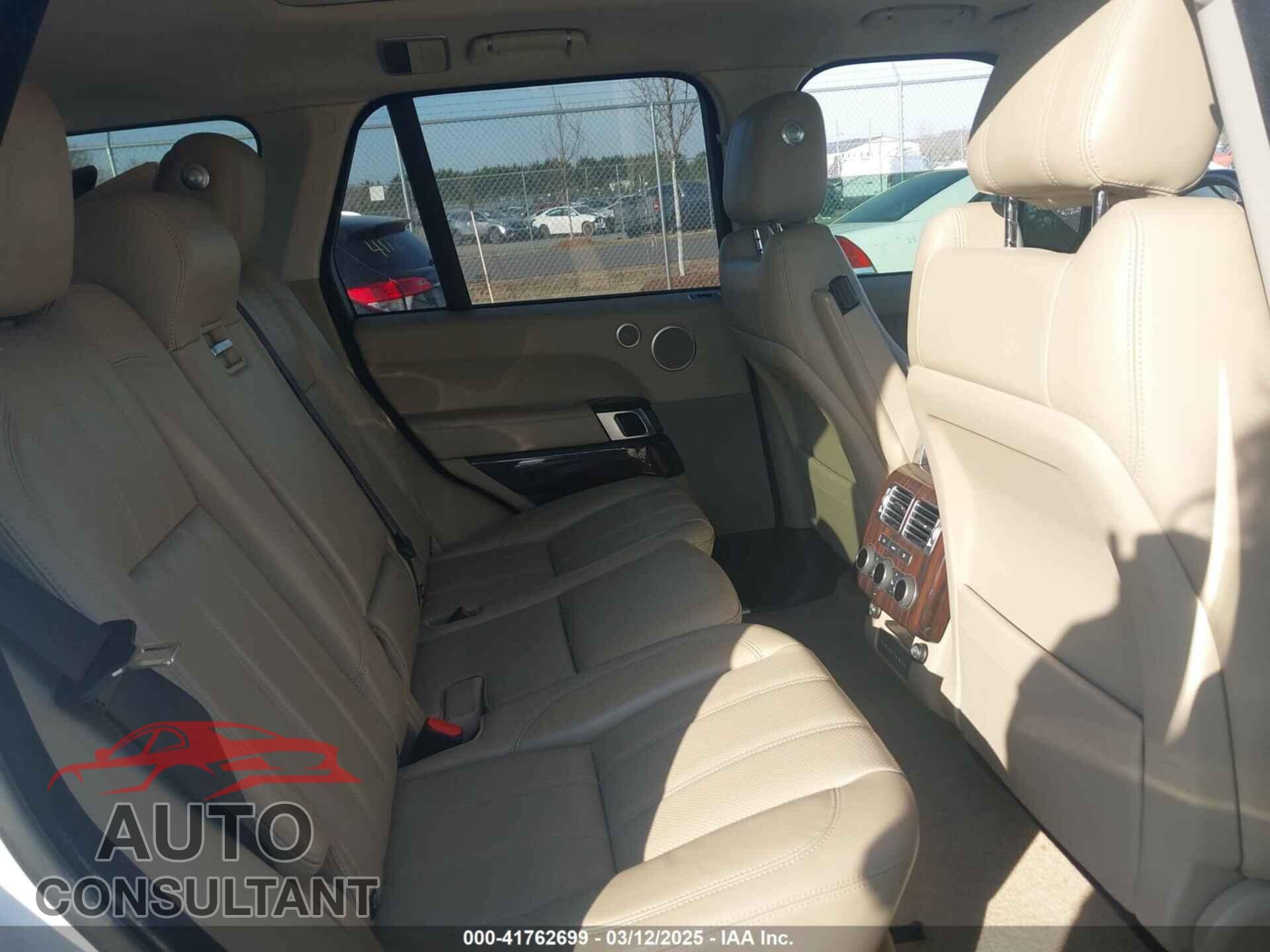 LAND ROVER RANGE ROVER 2017 - SALGS2FV7HA340803
