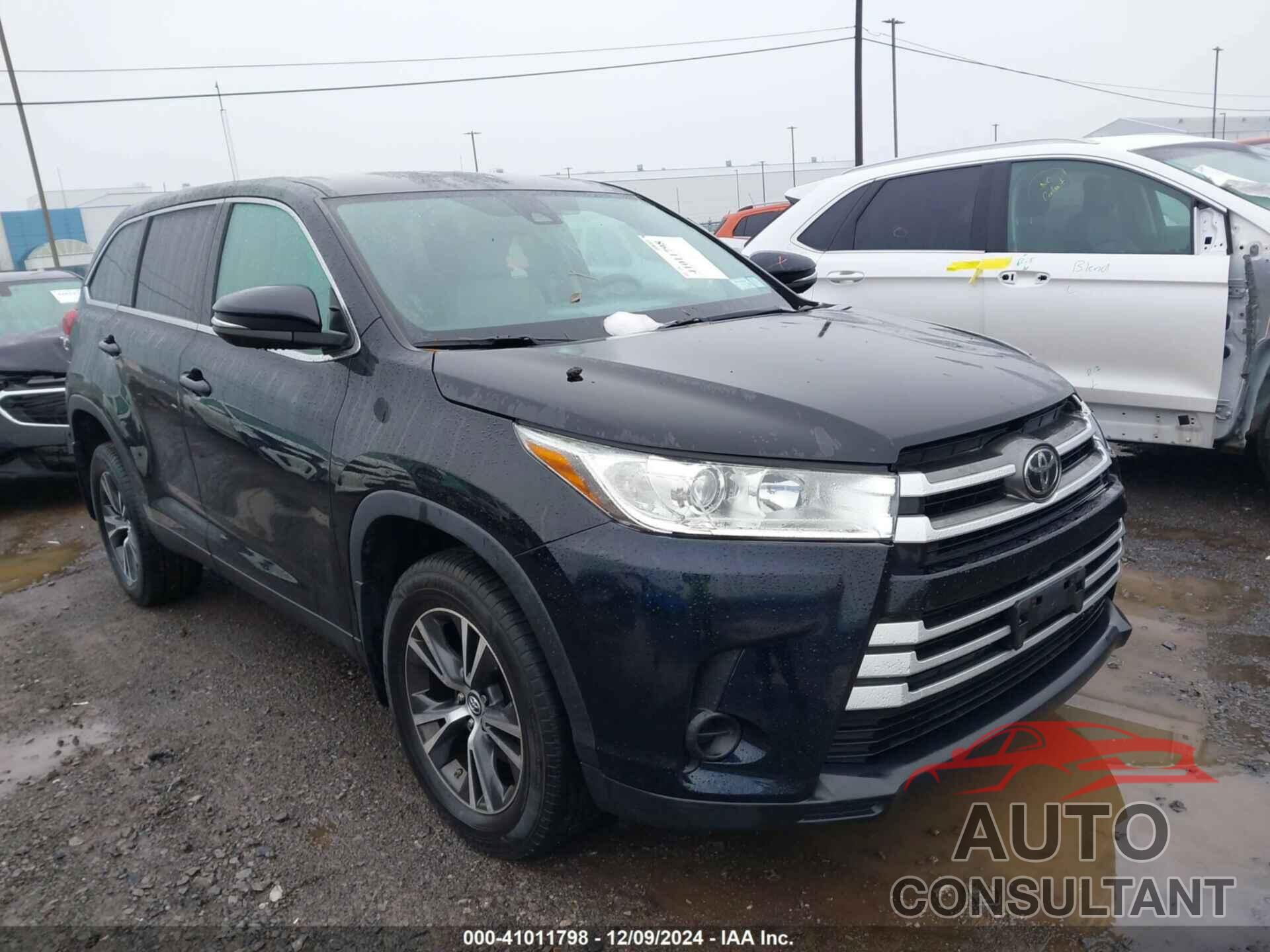 TOYOTA HIGHLANDER 2019 - 5TDBZRFH3KS996104