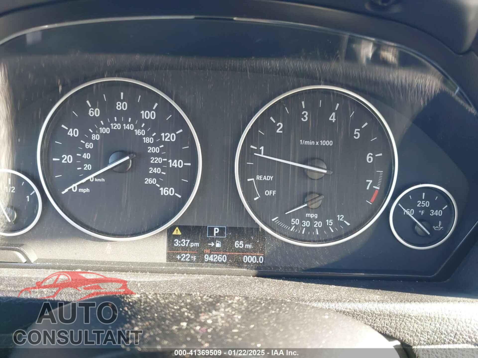 BMW 320I 2016 - WBA8E5G54GNU21006