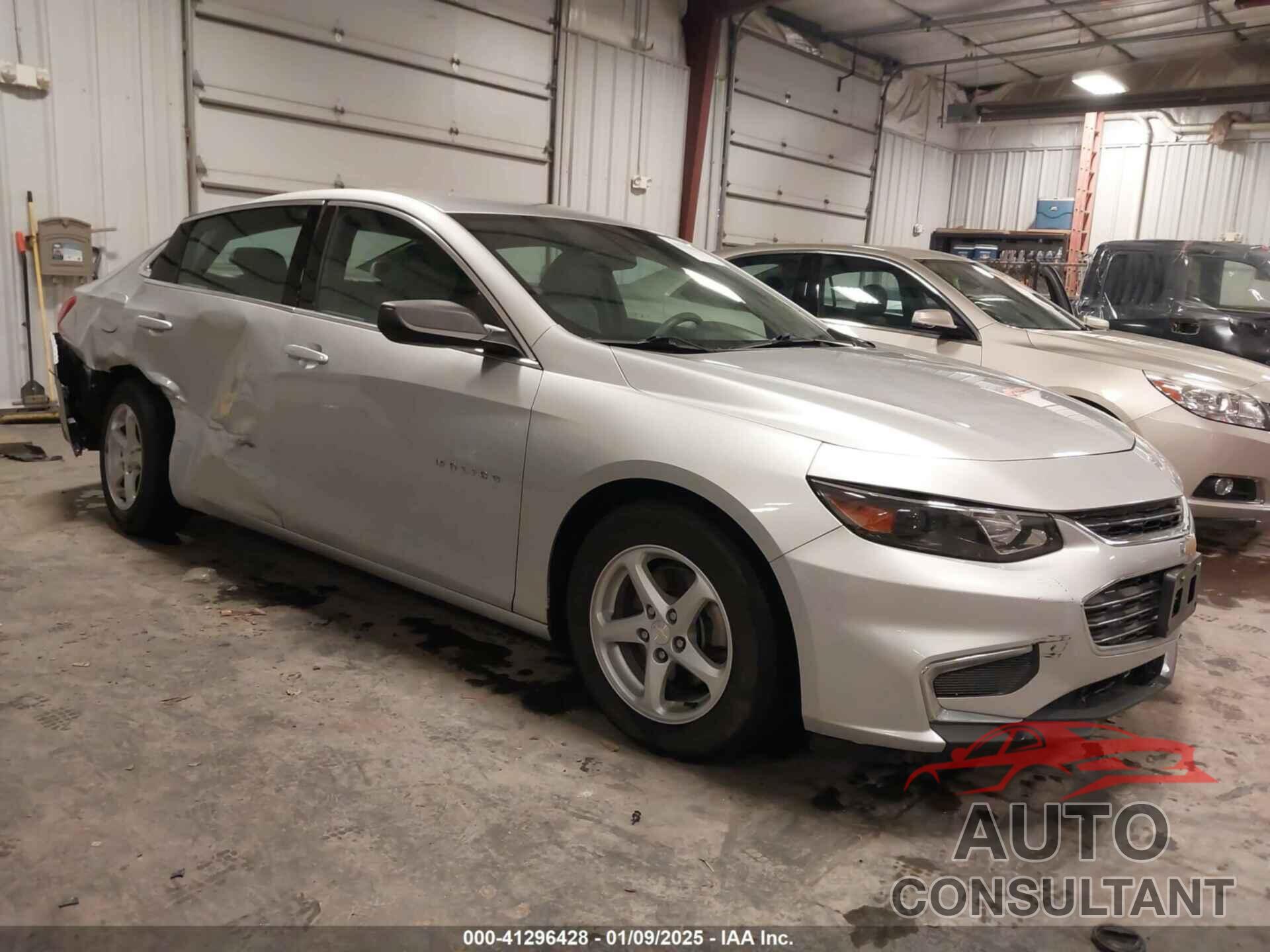 CHEVROLET MALIBU 2018 - 1G1ZB5ST2JF277908