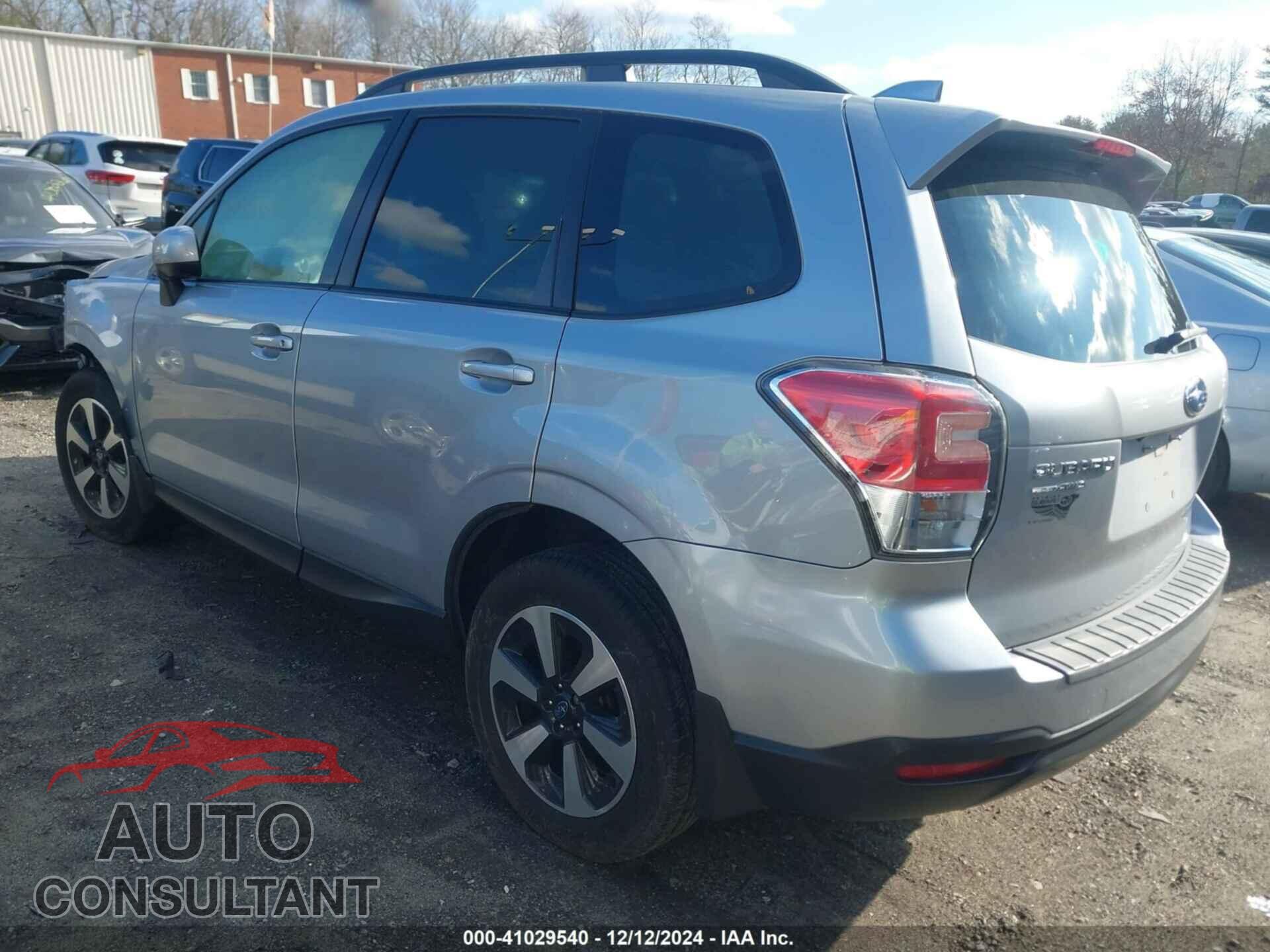 SUBARU FORESTER 2018 - JF2SJAGC2JH511578