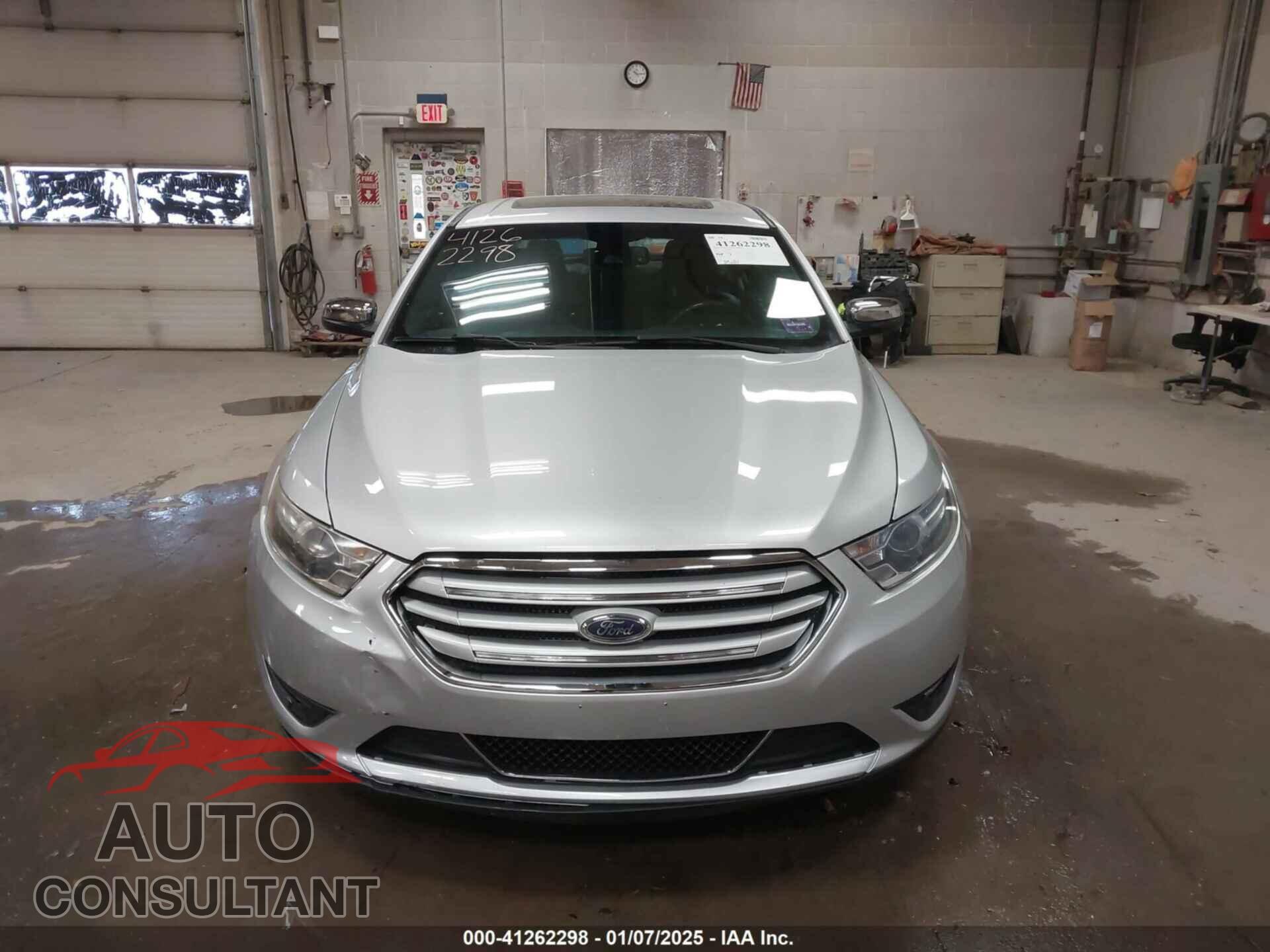 FORD TAURUS 2017 - 1FAHP2F87HG123603