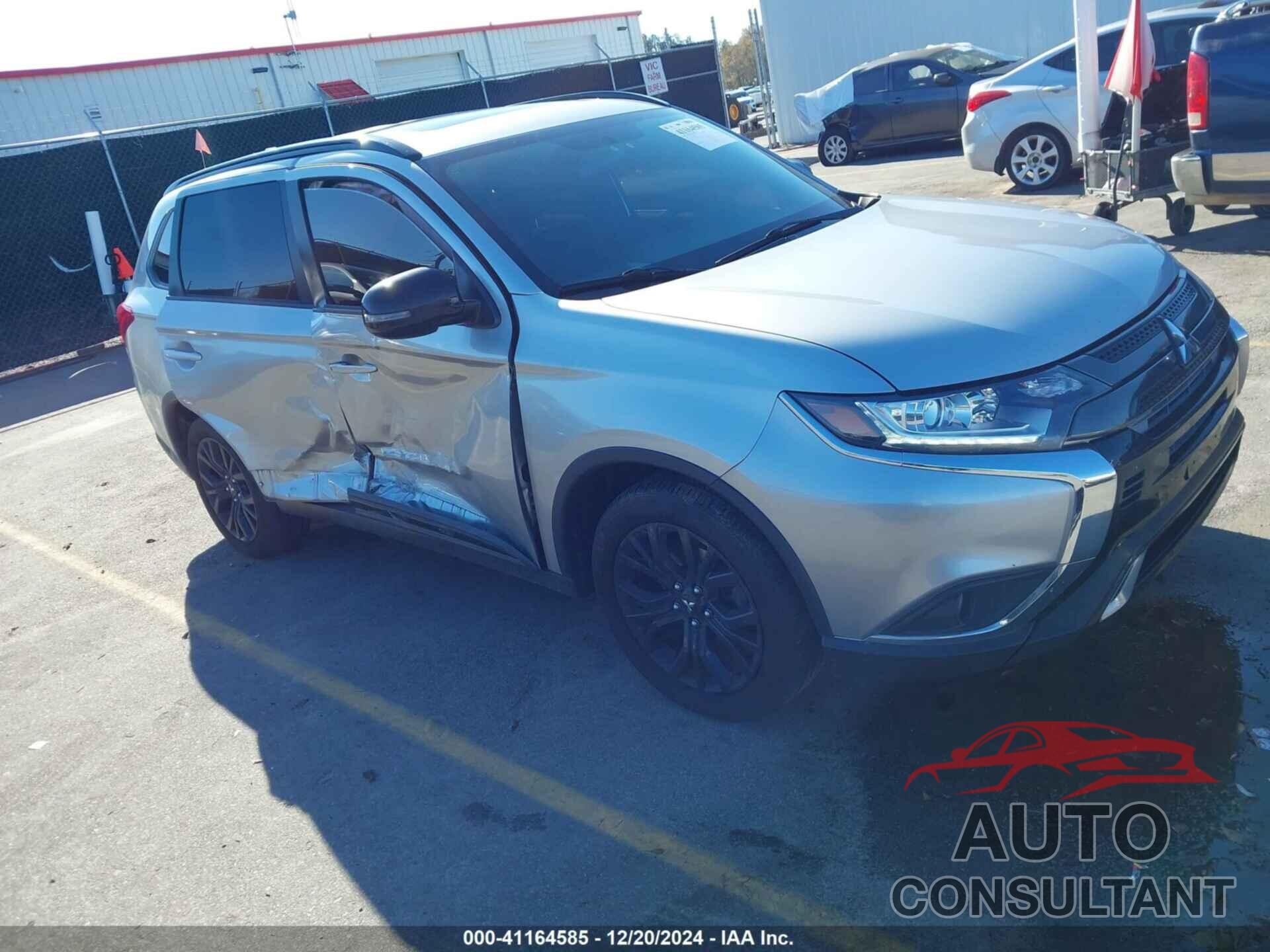 MITSUBISHI OUTLANDER 2019 - JA4AD3A39KZ028990
