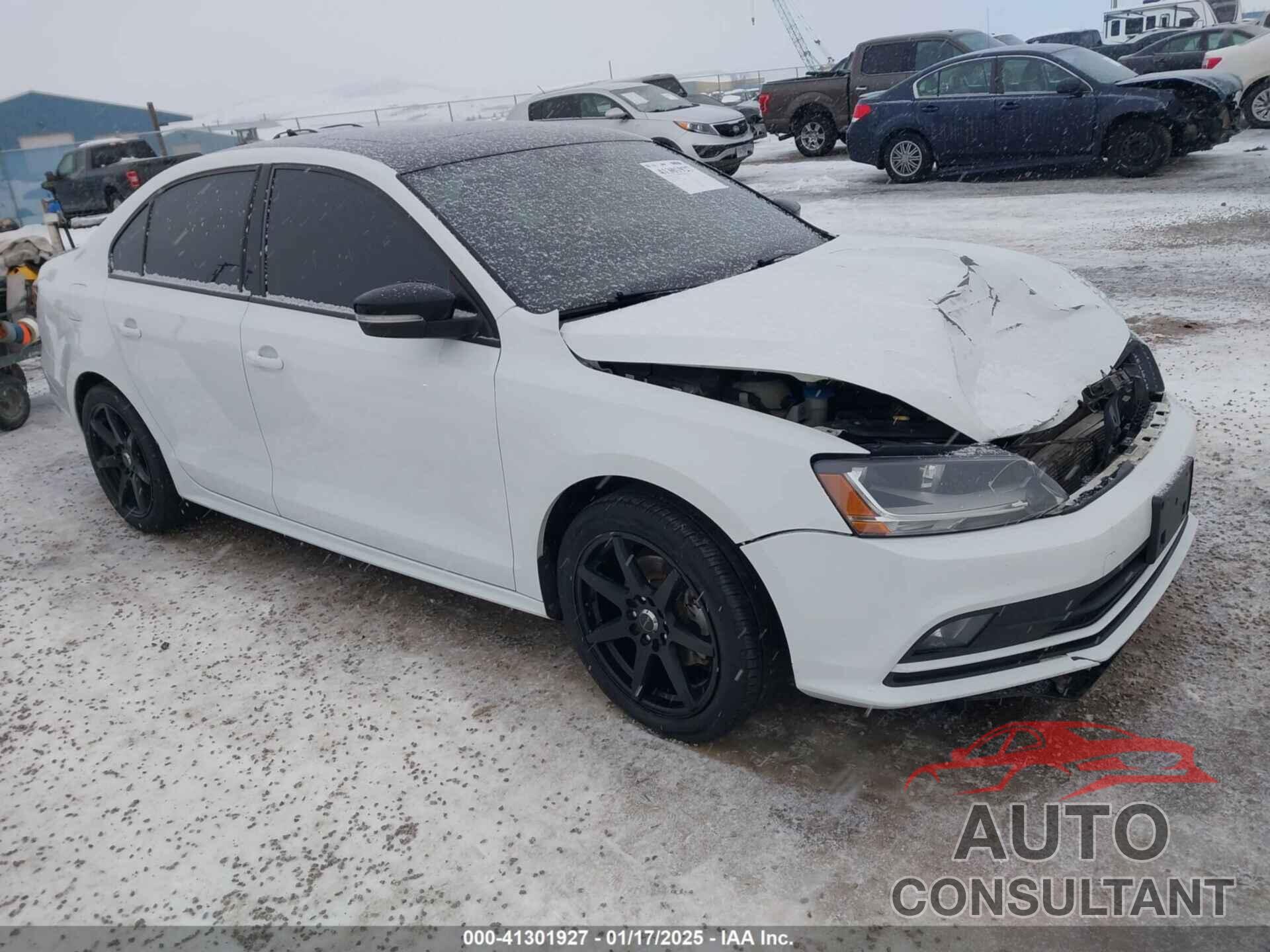 VOLKSWAGEN JETTA 2018 - 3VWD17AJ7JM224666