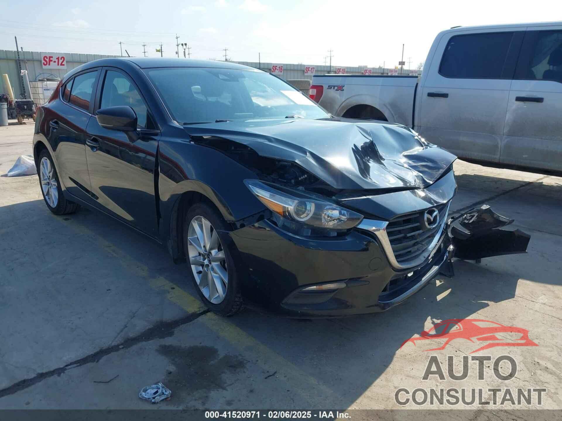 MAZDA MAZDA3 2017 - 3MZBN1L71HM104155